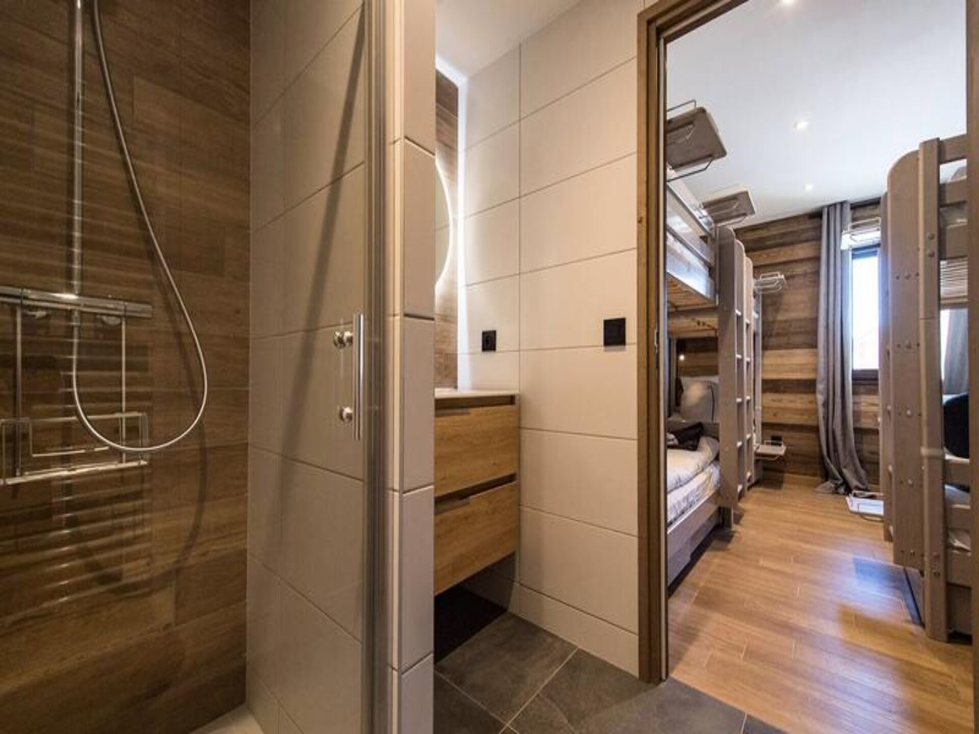 Ruim 4-slaapkamer appartement met sauna en panoramisch uitzicht in La Toussuire - foto 28