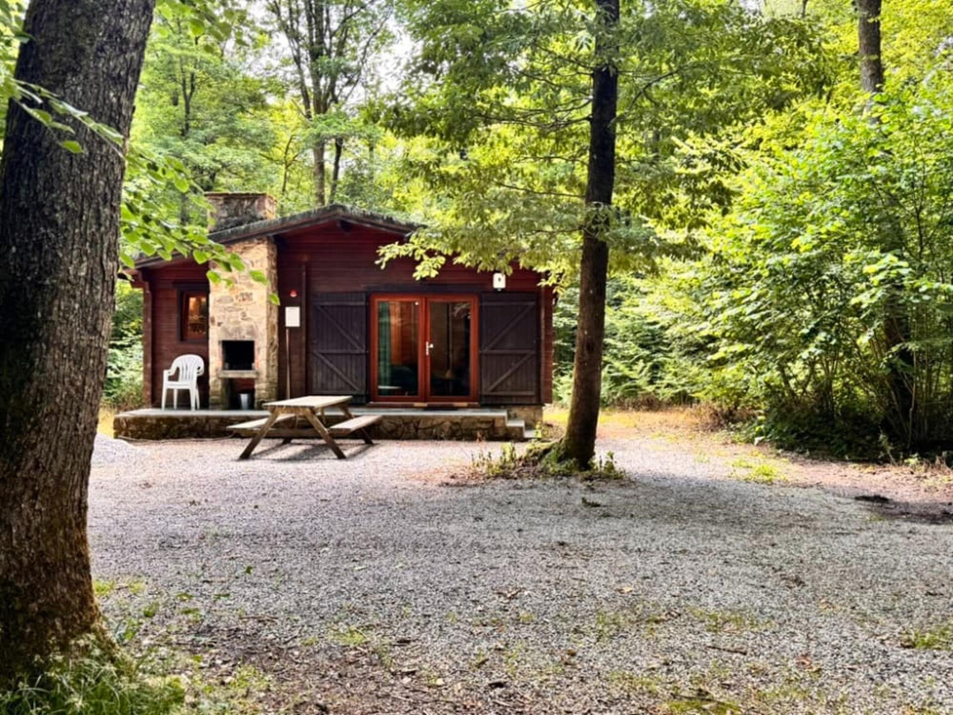 6-persoons chalet met terras in Oignies-en-Thierache - foto 1
