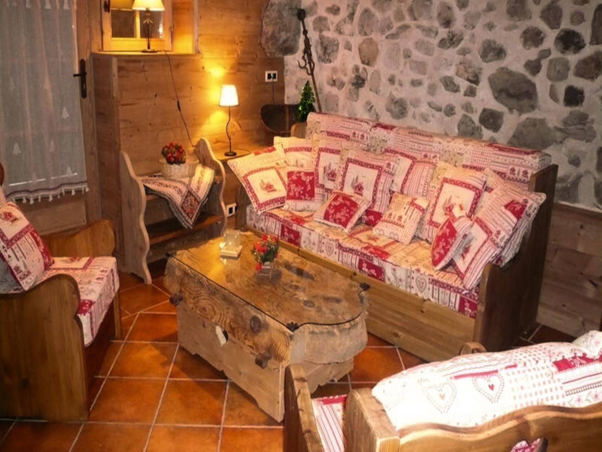 Authentiek Alpenappartement met sauna, 300m van dorpshart Grand-Bornand - foto 7