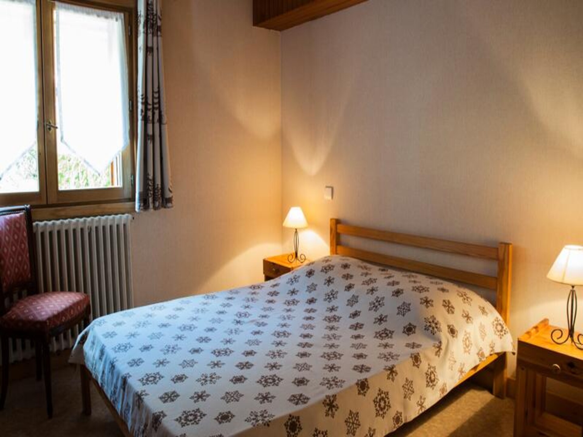 Ruim appartement met balkon en uitzicht op de Aravis, vlakbij centrum Grand-Bornand - foto 8