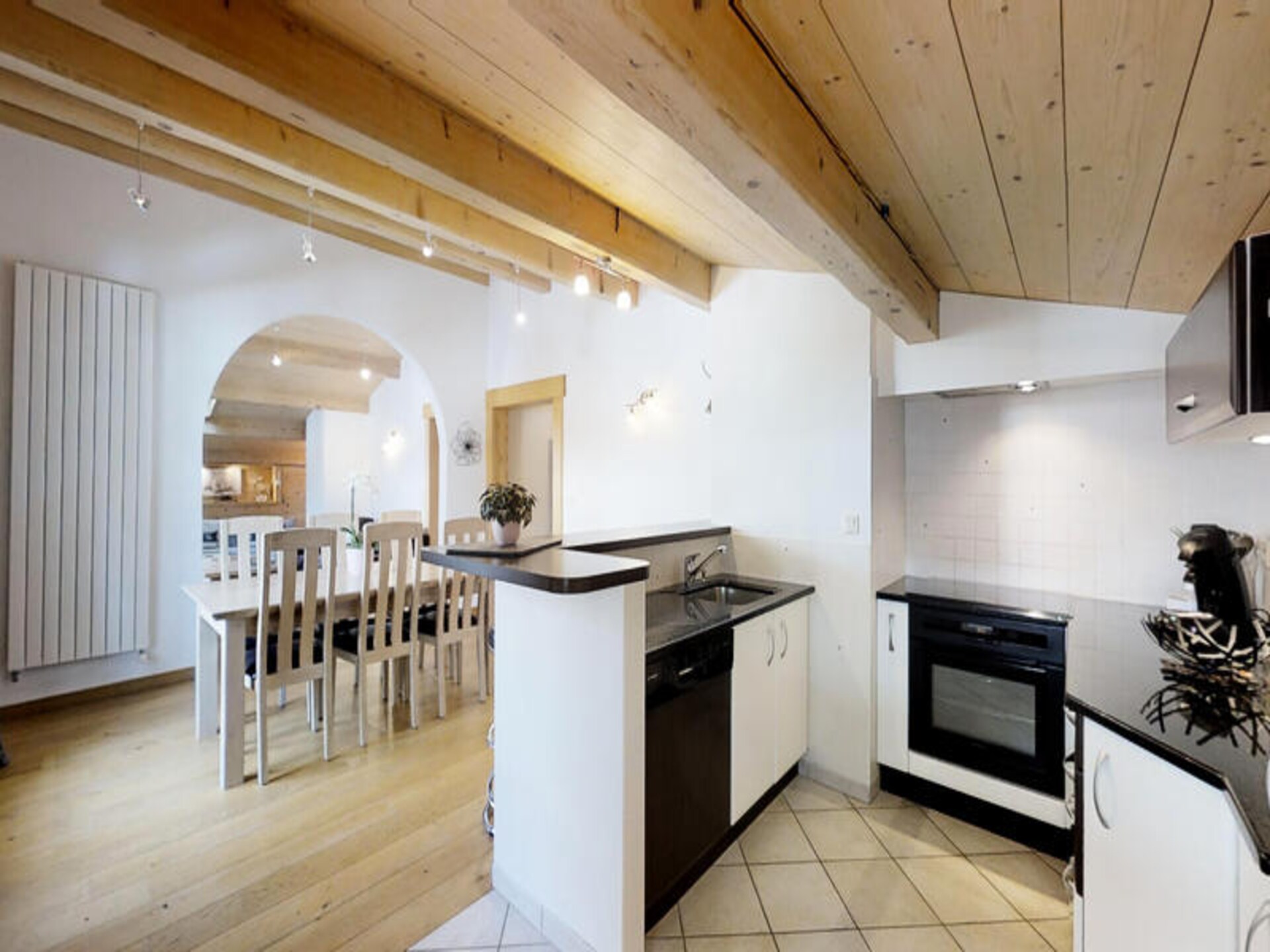 Authentiek appartement in Chinaillon, direct bij de piste en met gedeelde tuin - foto 3