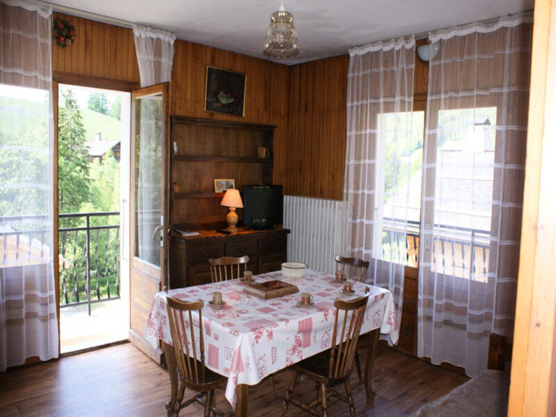 Appartement met panoramisch balkon aan de alpenweide in Le Grand-Bornand - foto 2