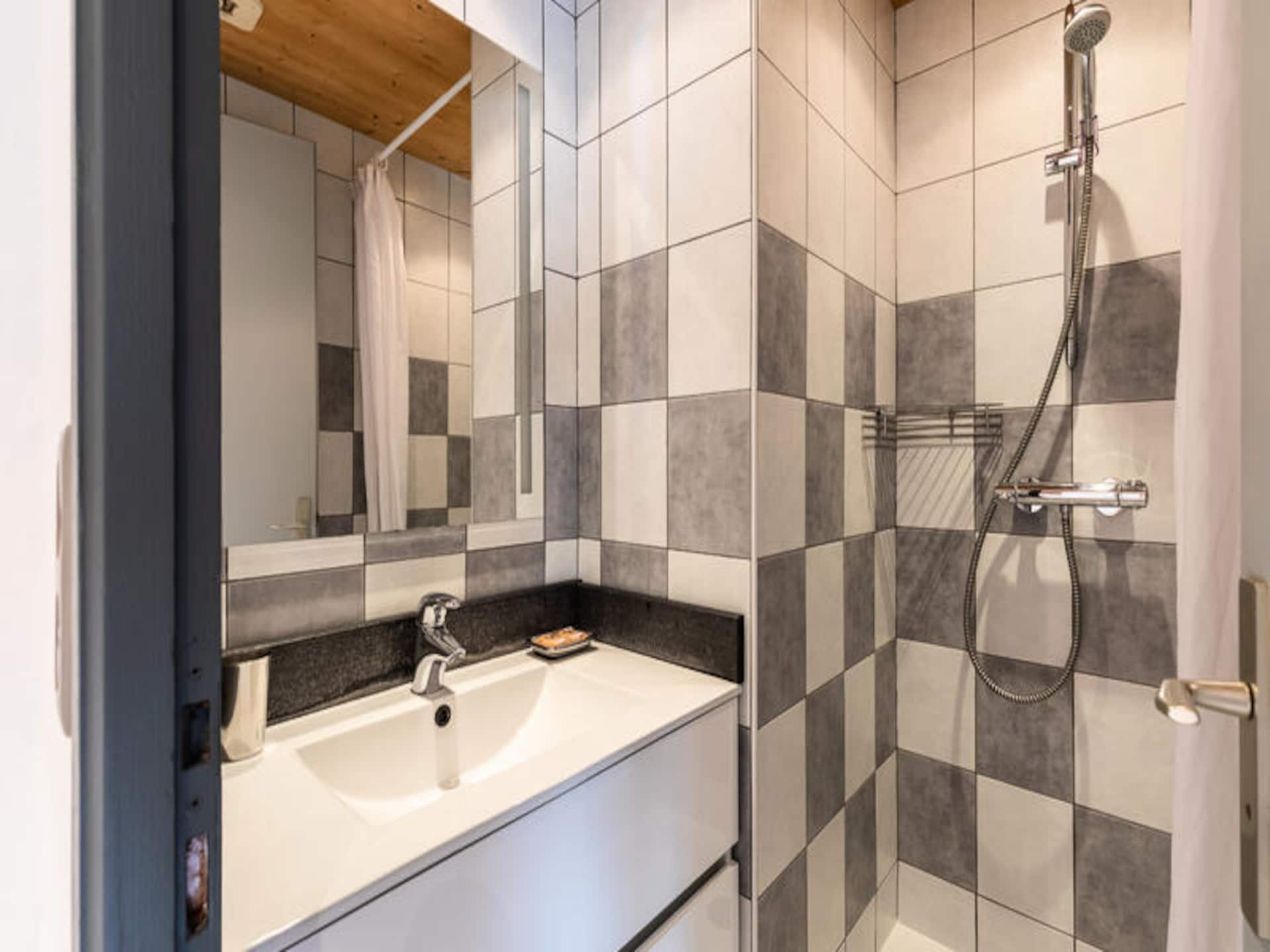 Knusse studio met zuidbalkon, 500m van de pistes in Le Grand Bornand - foto 9