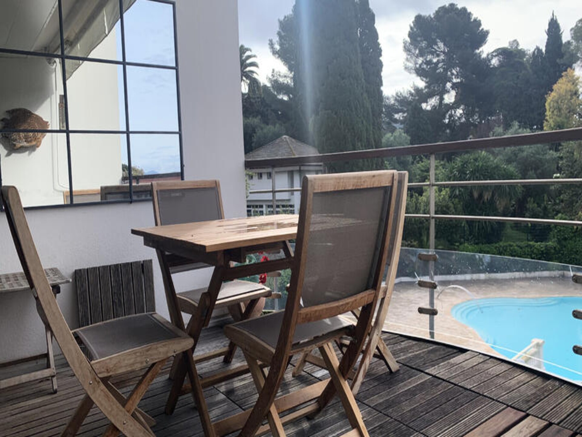 Licht appartement met balkon en zwembad in Cannes - foto 21