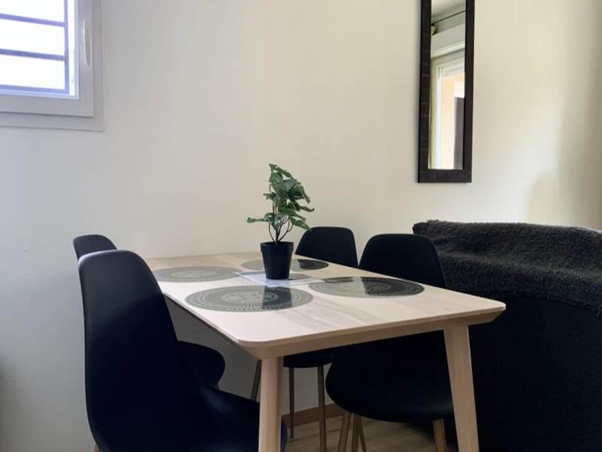 Appartement met terras op 10 min van Thermen van Avène, zwembad - foto 2