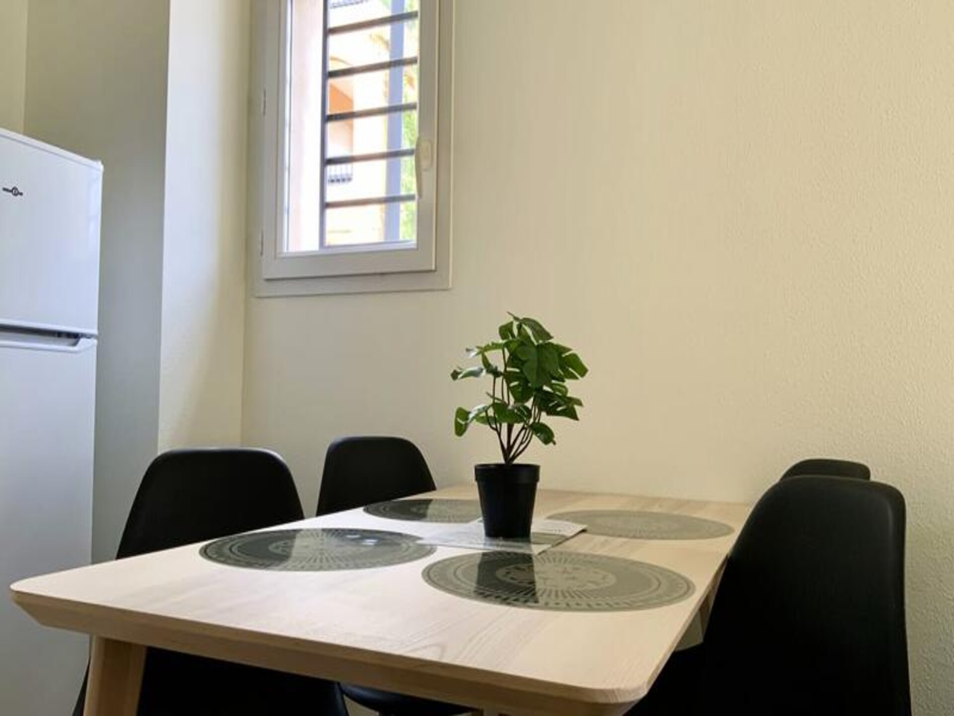 Appartement met terras op 10 min van Thermen van Avène, zwembad - foto 12