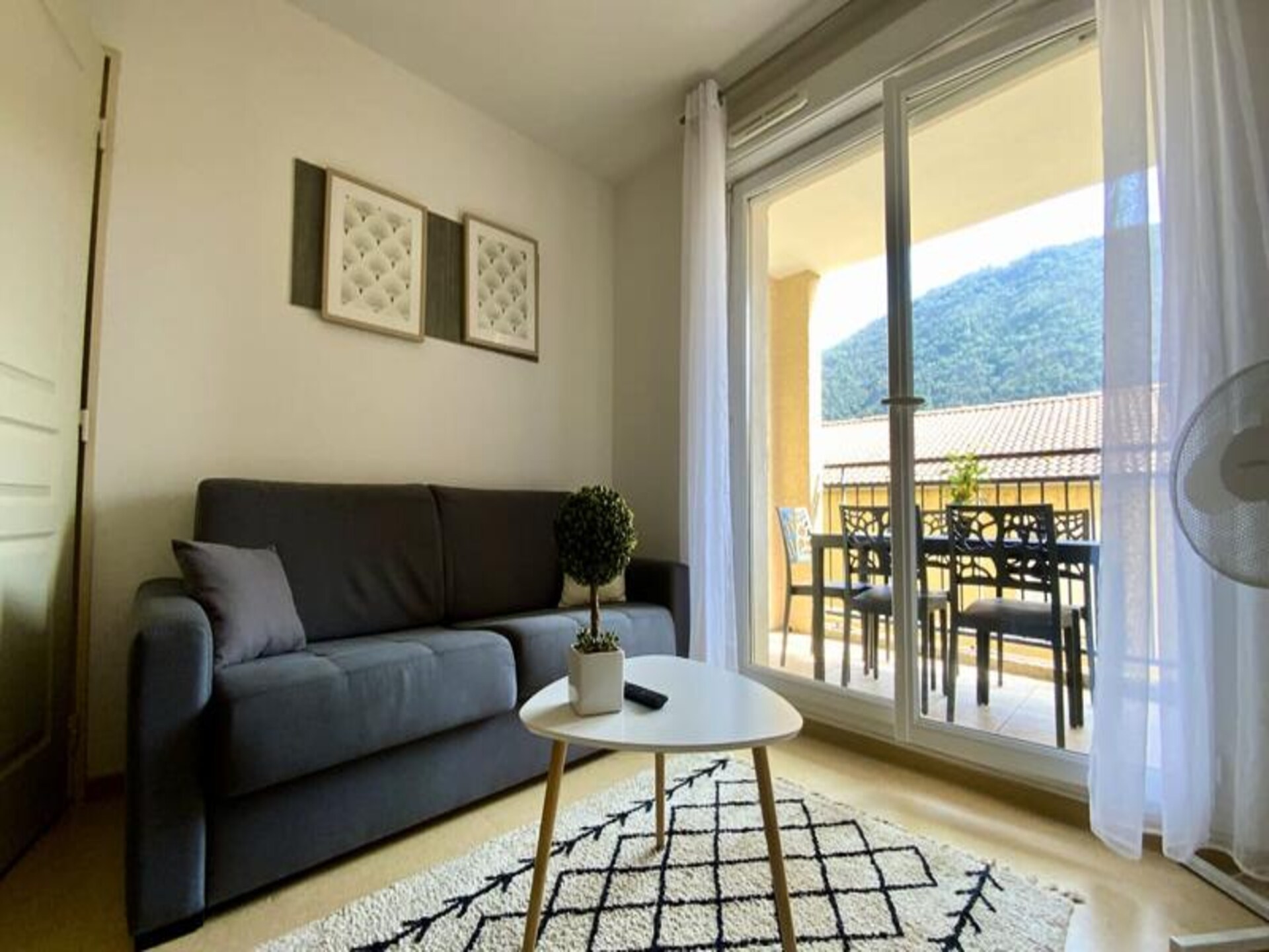 Rustiek appartement voor 5 bij de Thermen van Avène, met zwembad en terras - foto 6