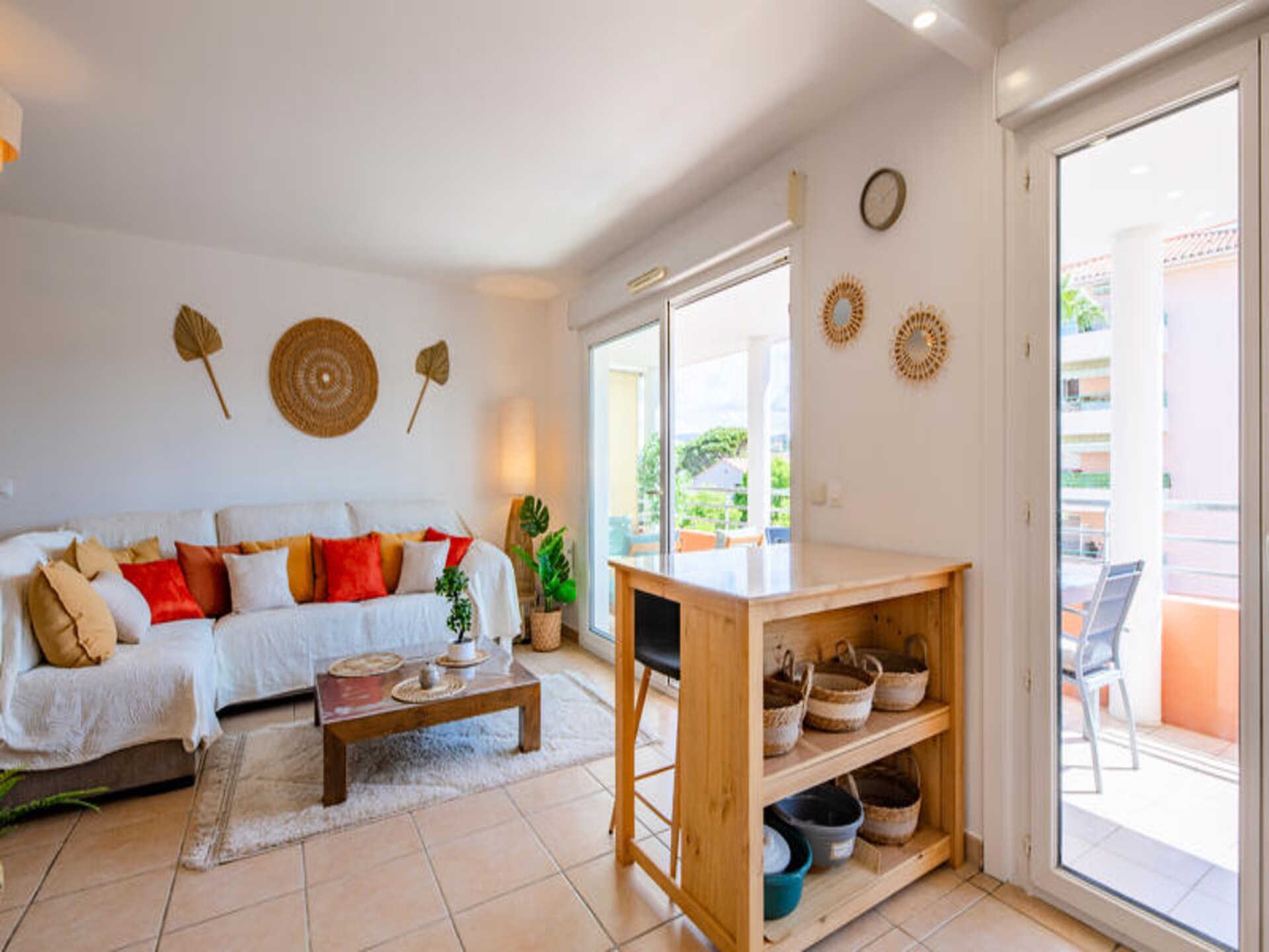 Licht appartement in Saint-Raphaël met terras, zwembad en garage - foto 6