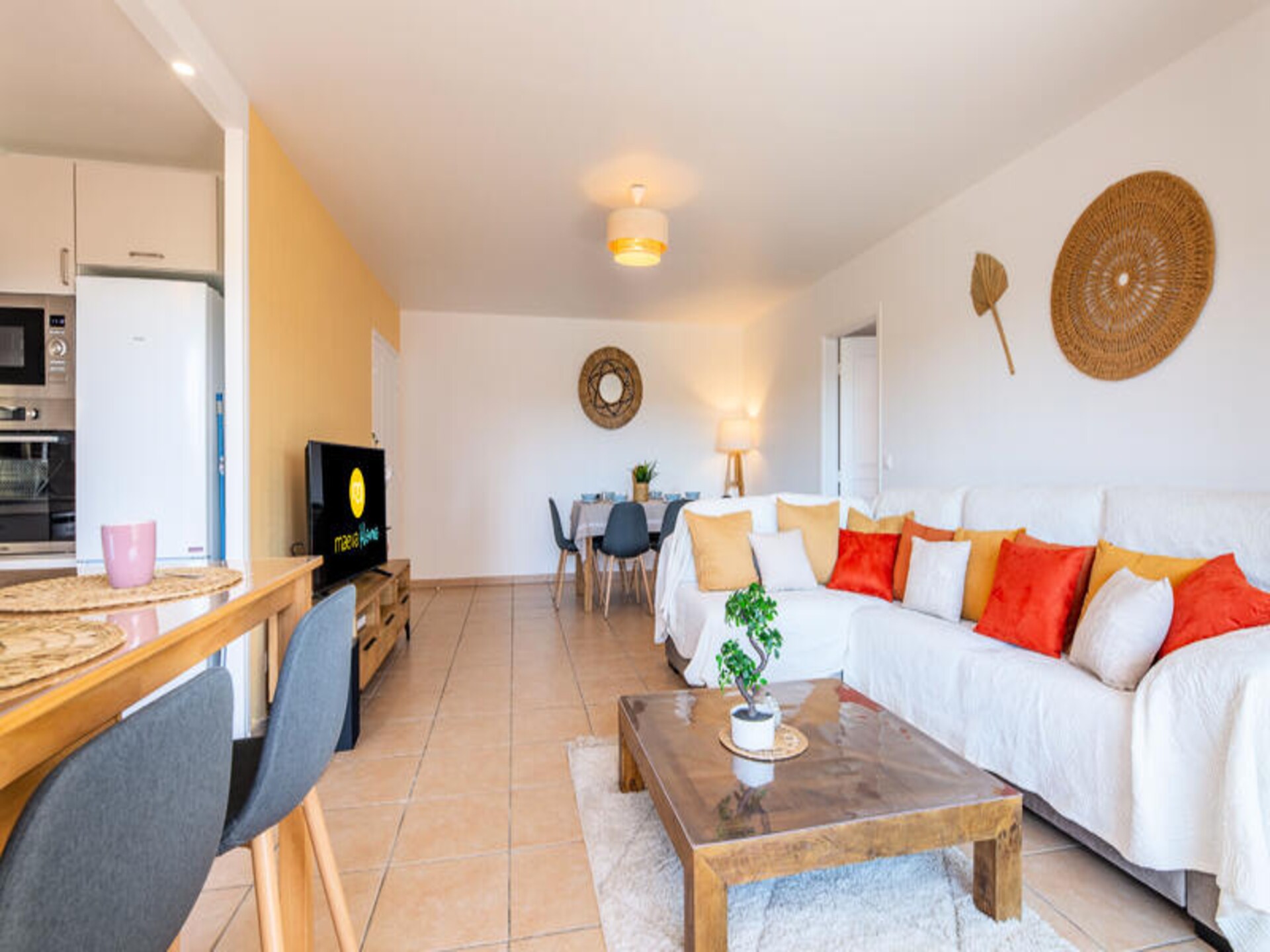 Licht appartement in Saint-Raphaël met terras, zwembad en garage - foto 7