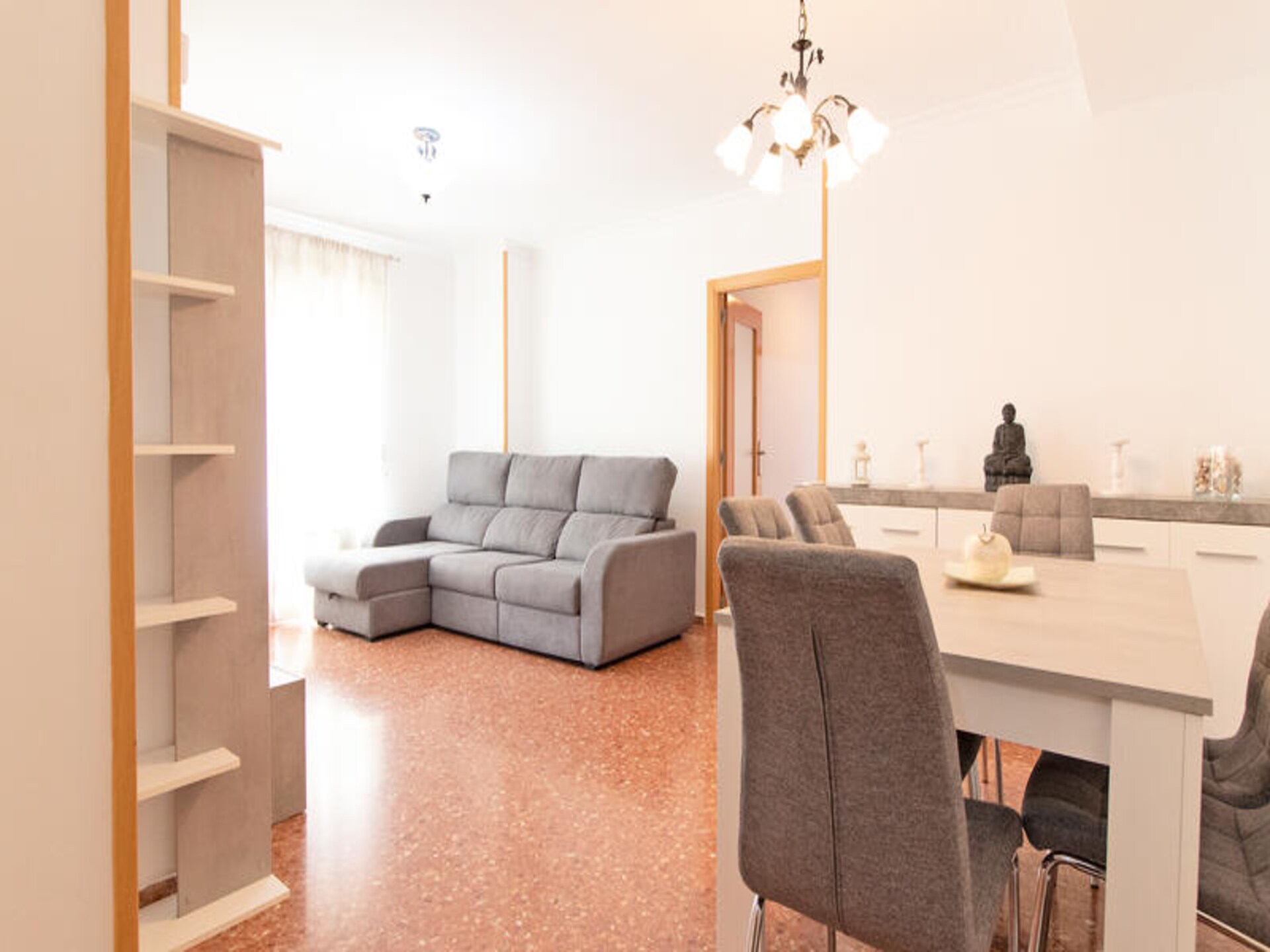 Licht appartement op 100 meter van het strand in Puerto de Sagunto - foto 12