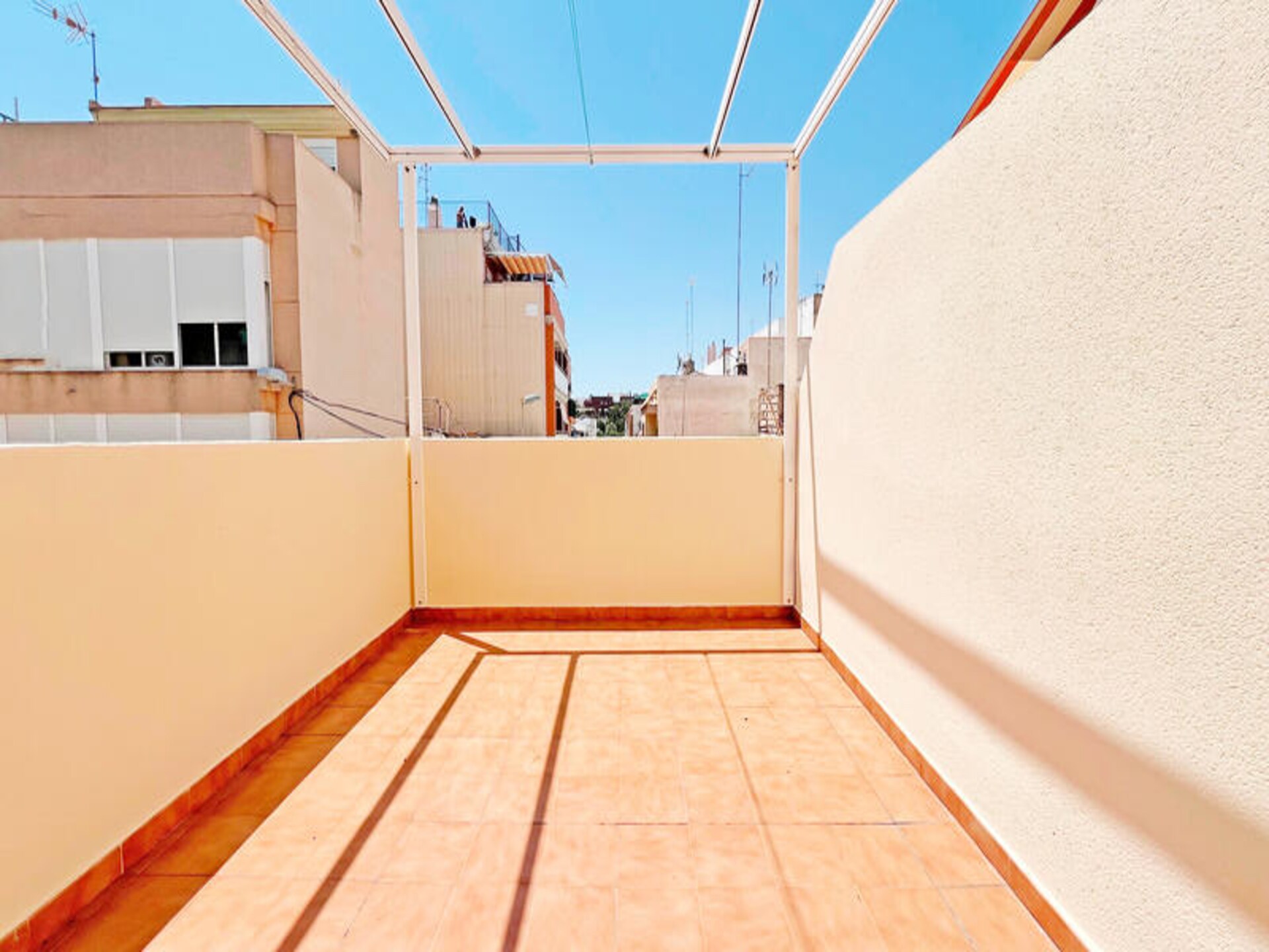 Licht appartement op 100 meter van het strand in Puerto de Sagunto - foto 24