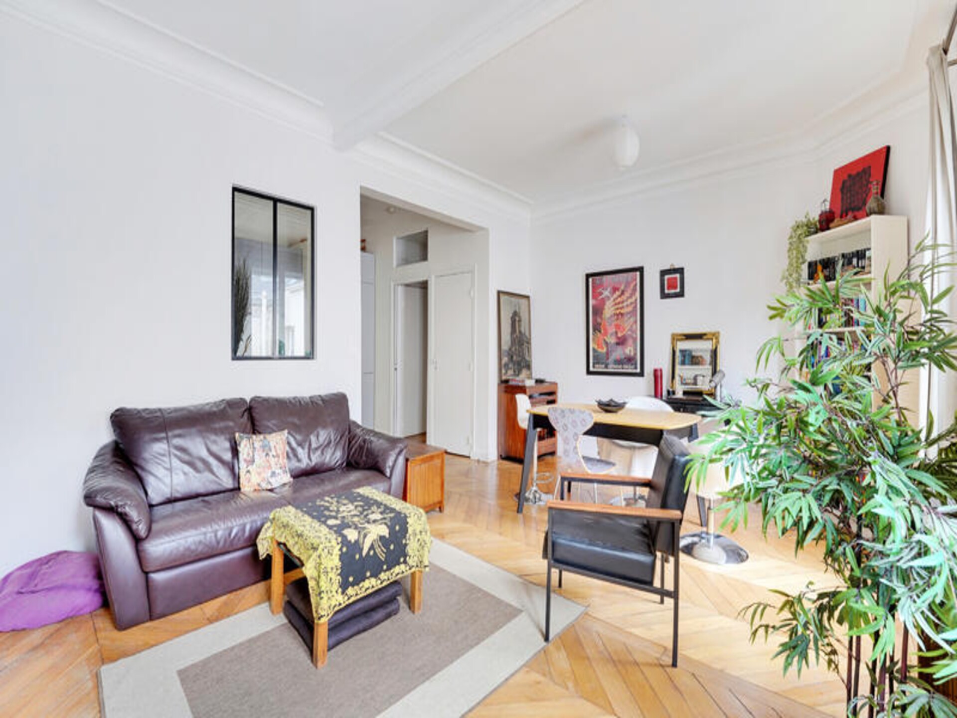 Ruim 2-slaapkamer appartement in de bruisende wijk Martyrs, Parijs - foto 10