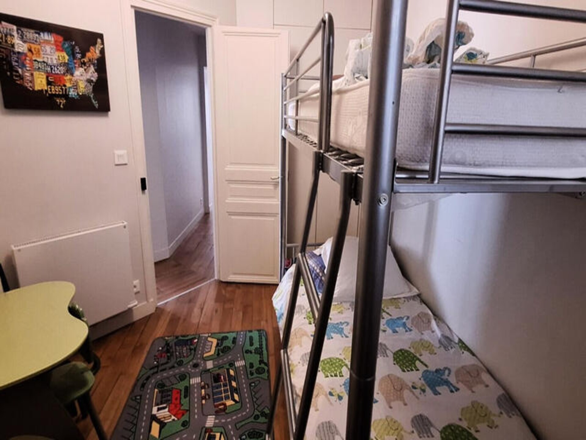 Ruim 2-slaapkamer appartement in de bruisende wijk Martyrs, Parijs - foto 13