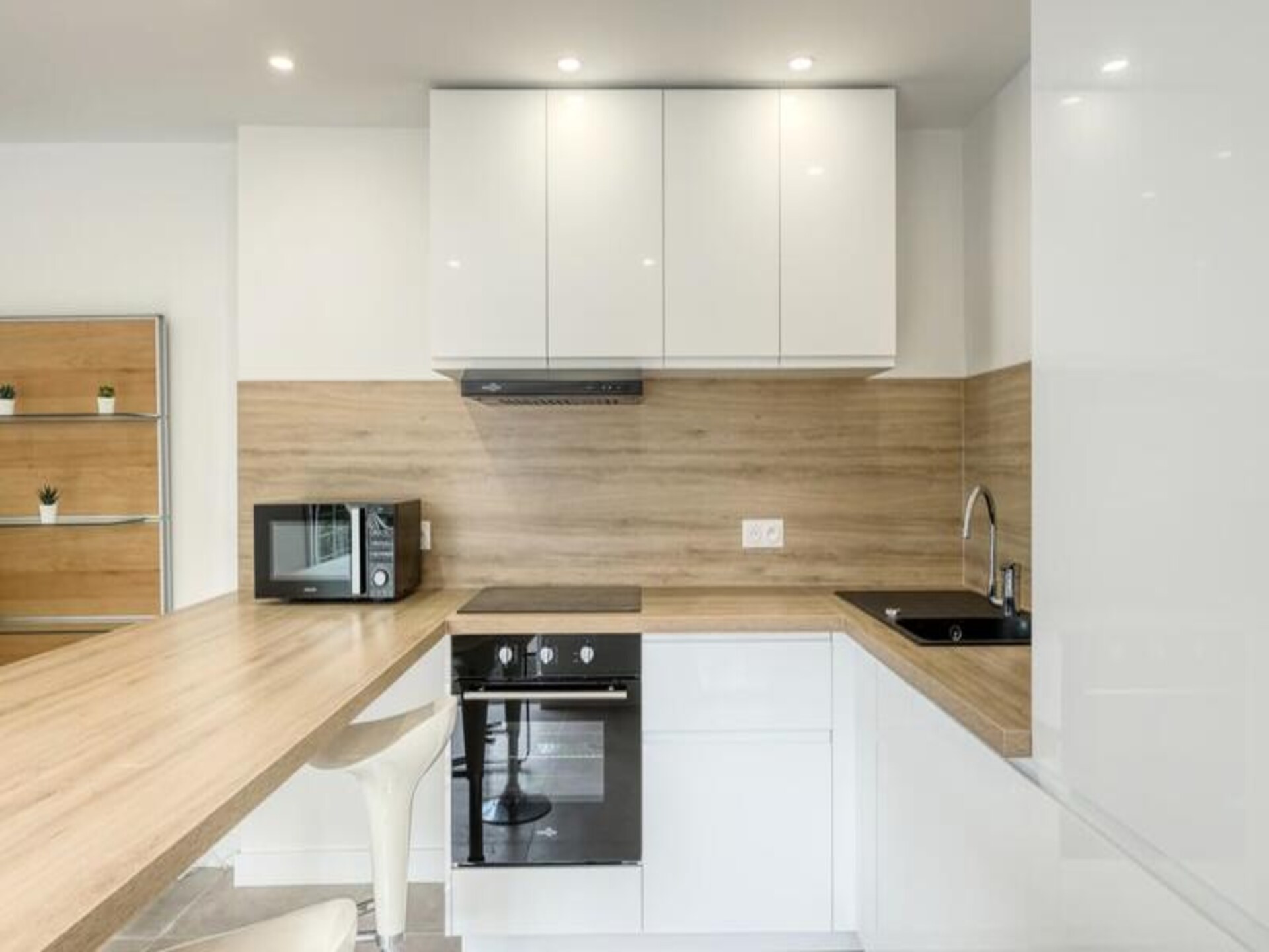 Gerenoveerd appartement met panoramisch zeezicht en groot balkon in Aiguebelle - foto 7