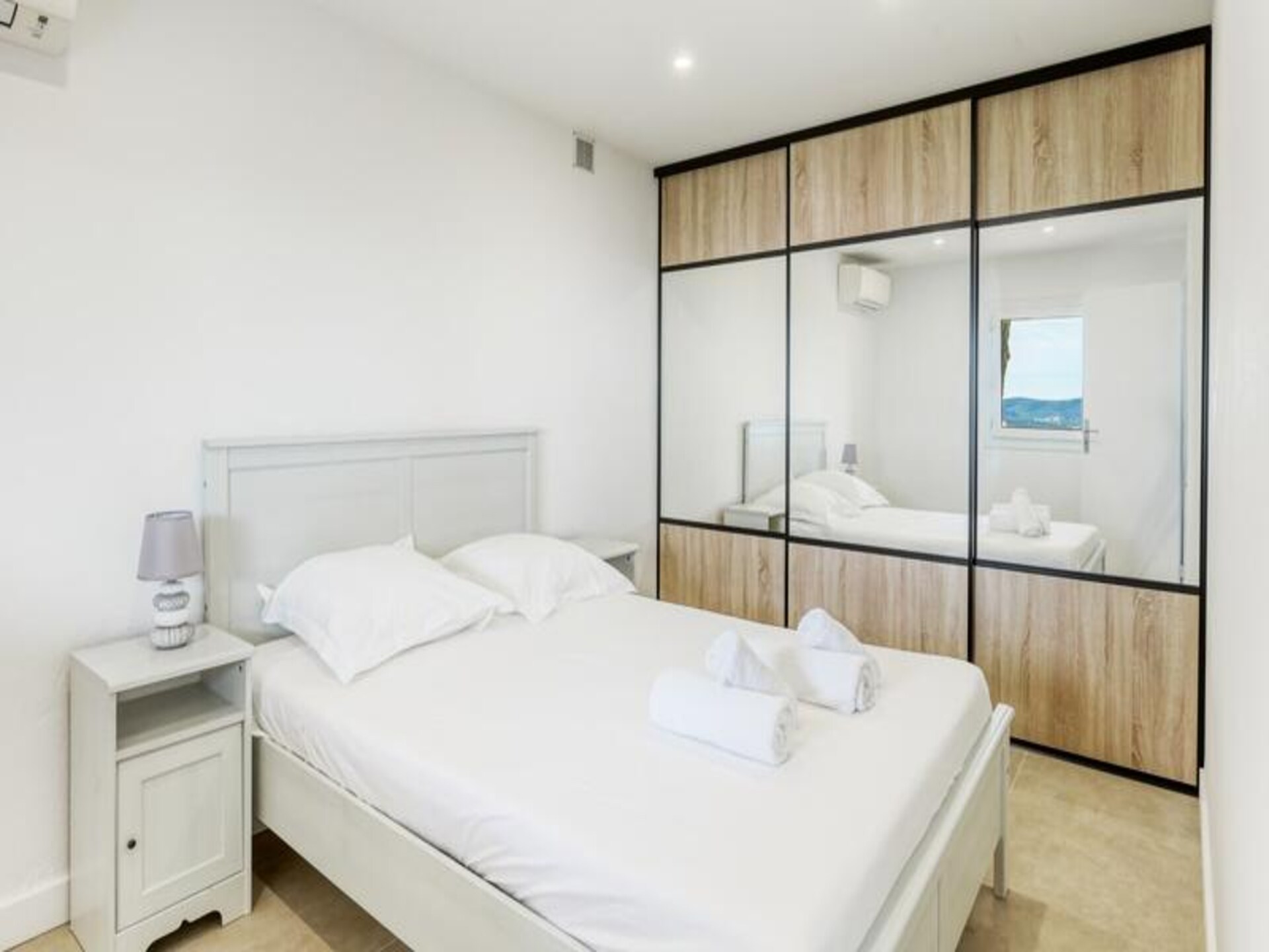 Licht appartement met terras en zeezicht op de heuvel van Aiguebelle - foto 14