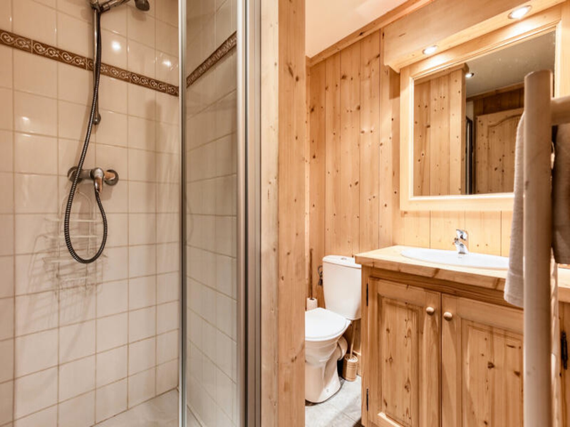 Ruim chalet voor 12 personen met panoramisch uitzicht op de Mont Blanc in Saint-Gervais-les-Bains - foto 8