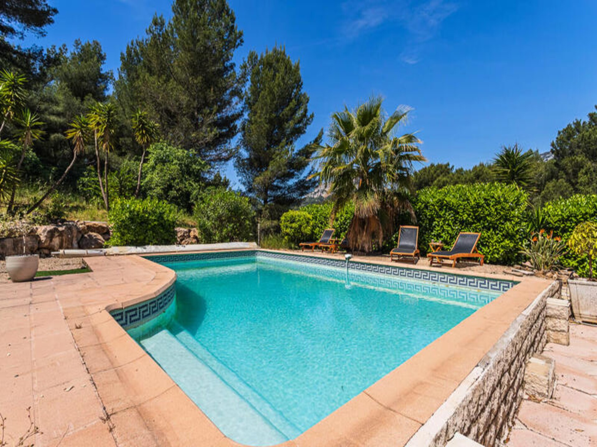Villa De L'uba: Ruim appartement voor 10 in het groene Toulon - foto 10