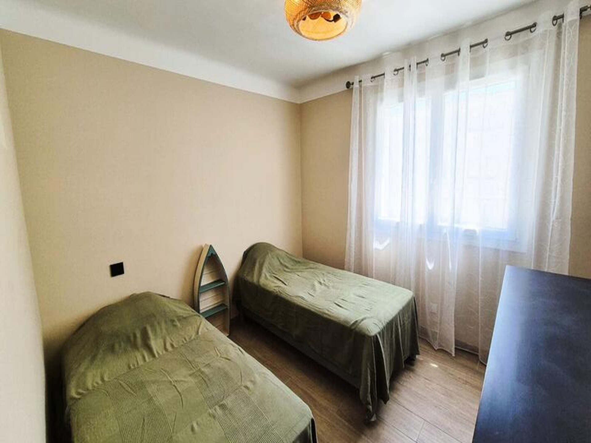 Modern appartement op 100 meter van het strand in Sablettes - foto 12