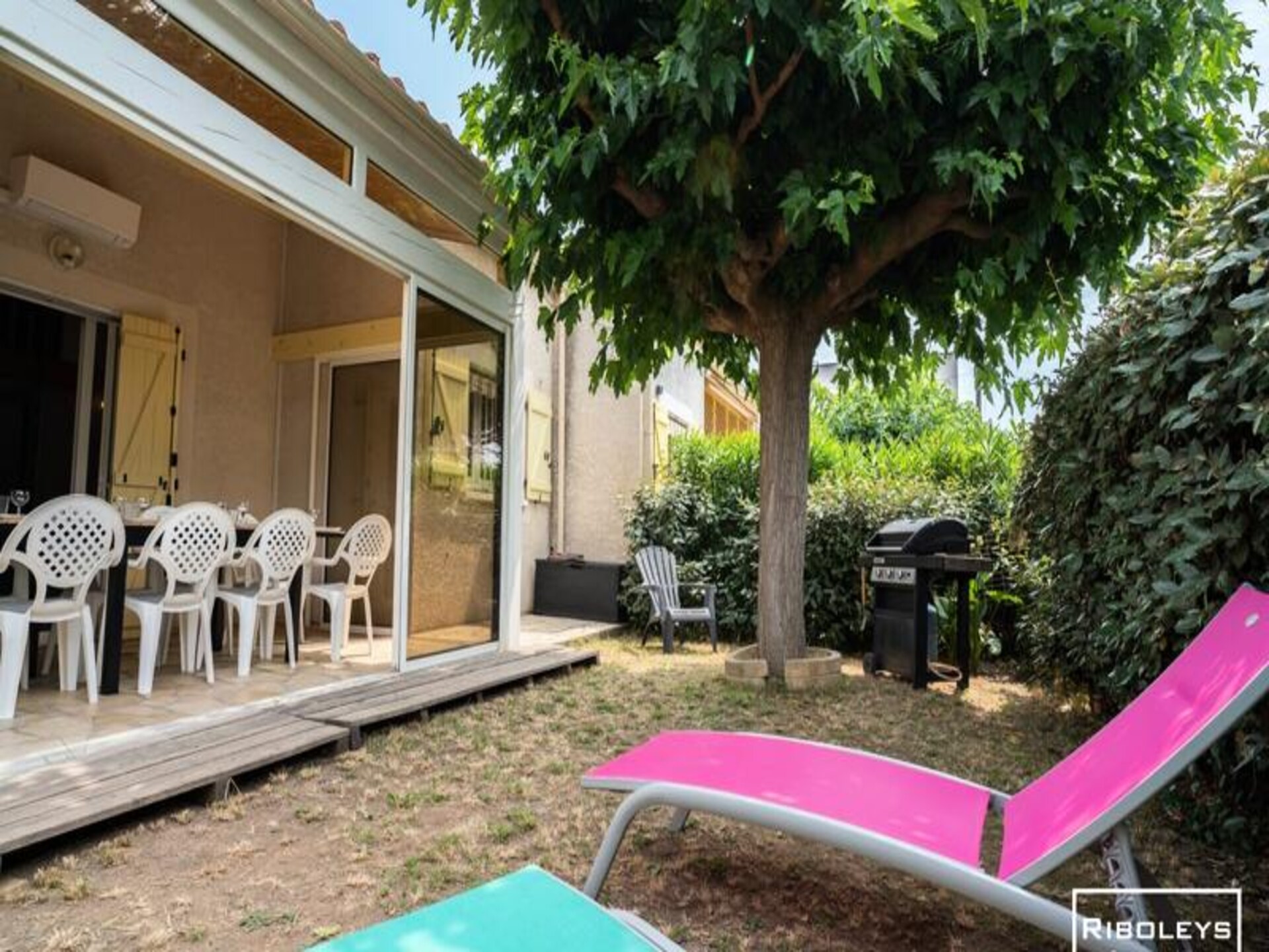 Ruime villa voor 8 personen met tuin en airco, op 450 meter van het strand - foto 27