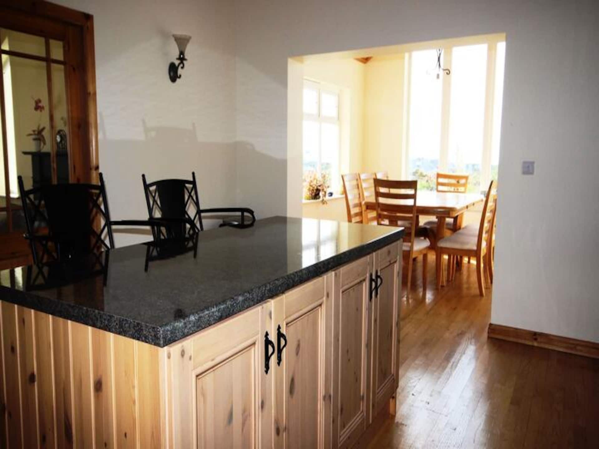 Ruim vakantiehuis voor 6 personen met tuin, vlakbij strand en Galway - foto 10