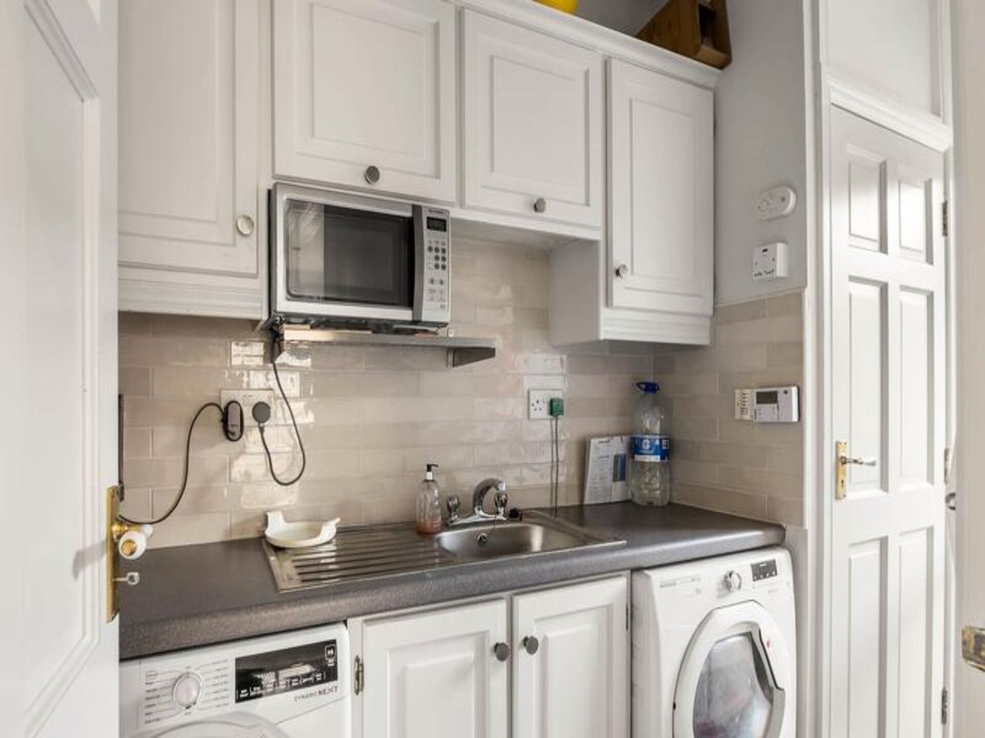 Ruim 3-slaapkamer appartement in hartje Clifden met privétuin - foto 6
