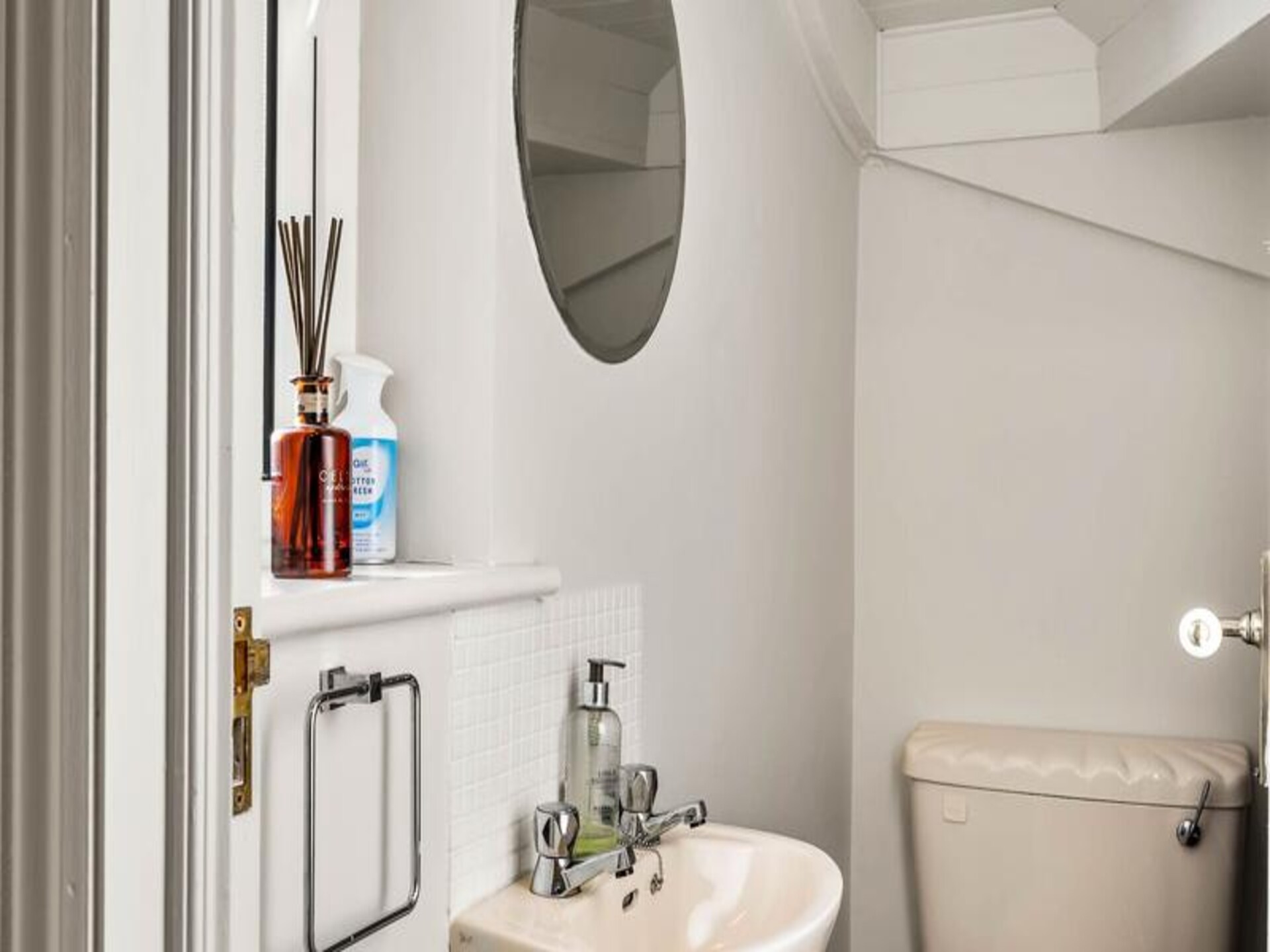 Ruim 3-slaapkamer appartement in hartje Clifden met privétuin - foto 19