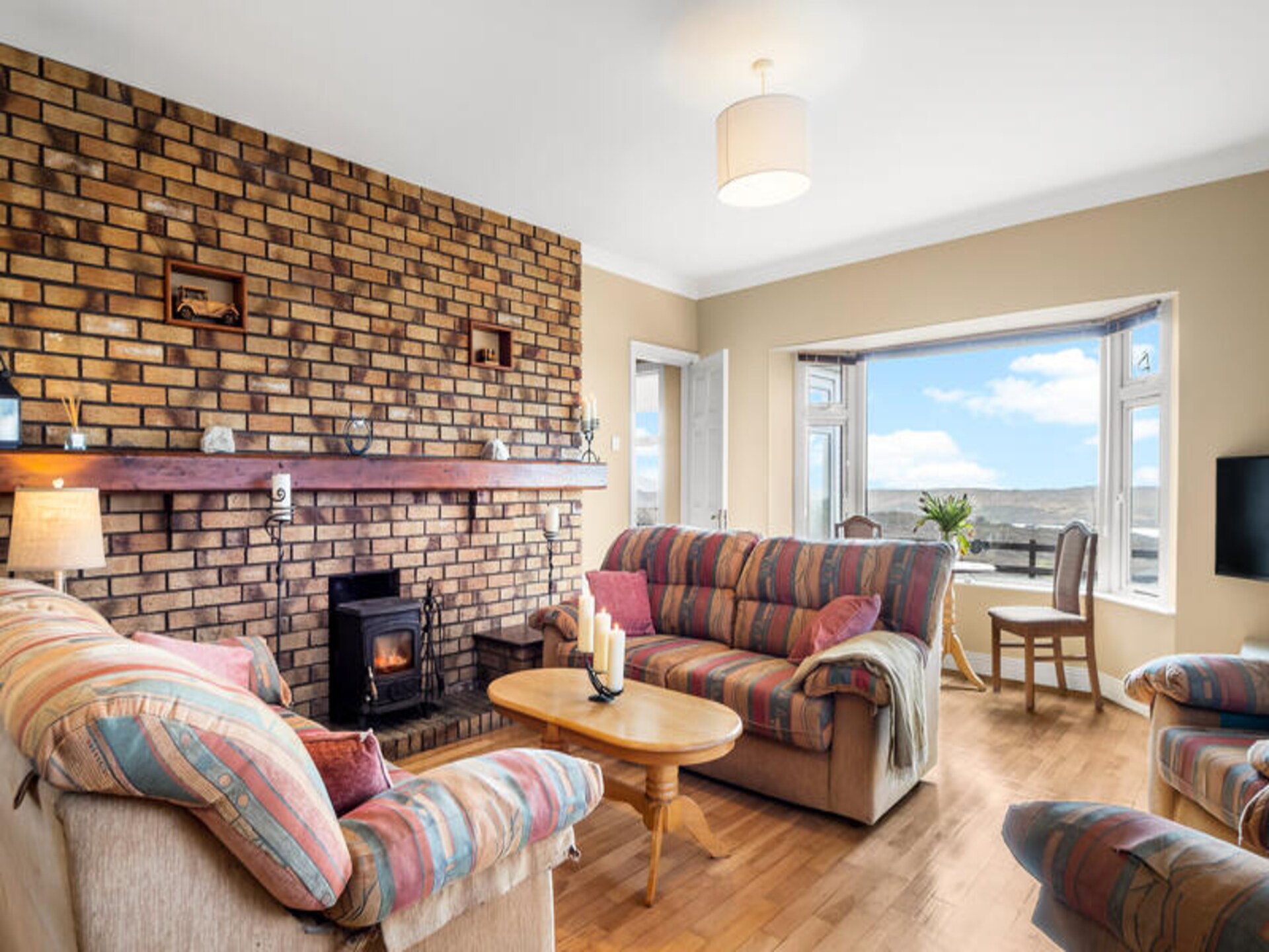 Ruim appartement in Clifden met panoramisch uitzicht op zee en Connemara - foto 5