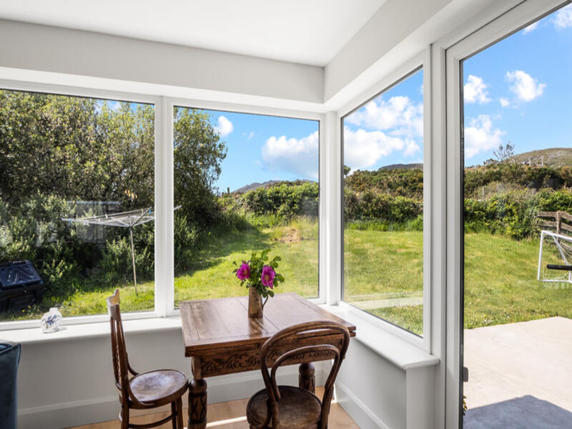 Knus kusthuis voor 8 in Roundstone, Connemara met tuin - foto 8