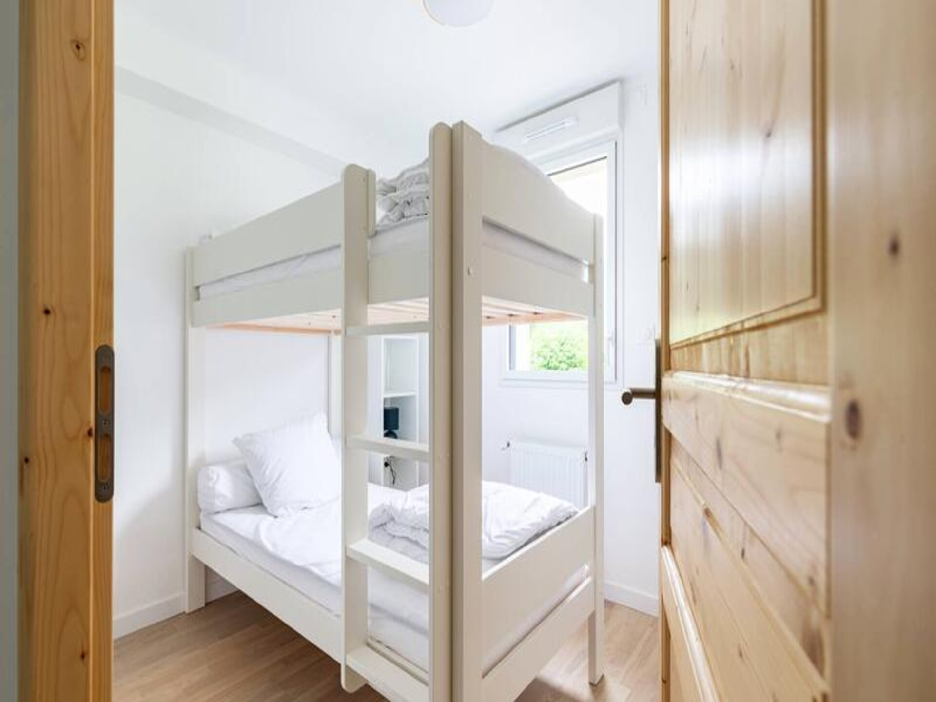 Modern appartement op 50m van het meer van Loudenvielle met terras - foto 10