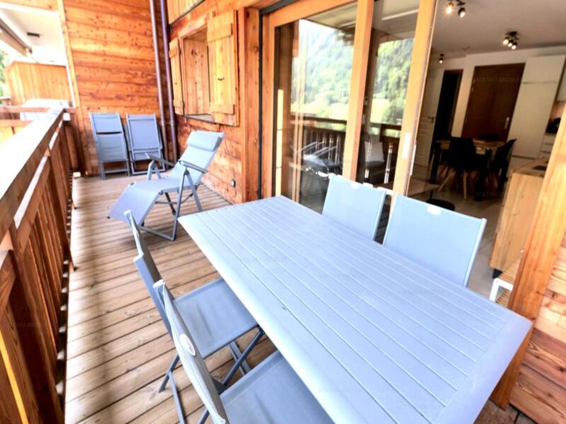 Zonnig 6-persoons appartement met balkon nabij het centrum van Le Grand Bornand - foto 12