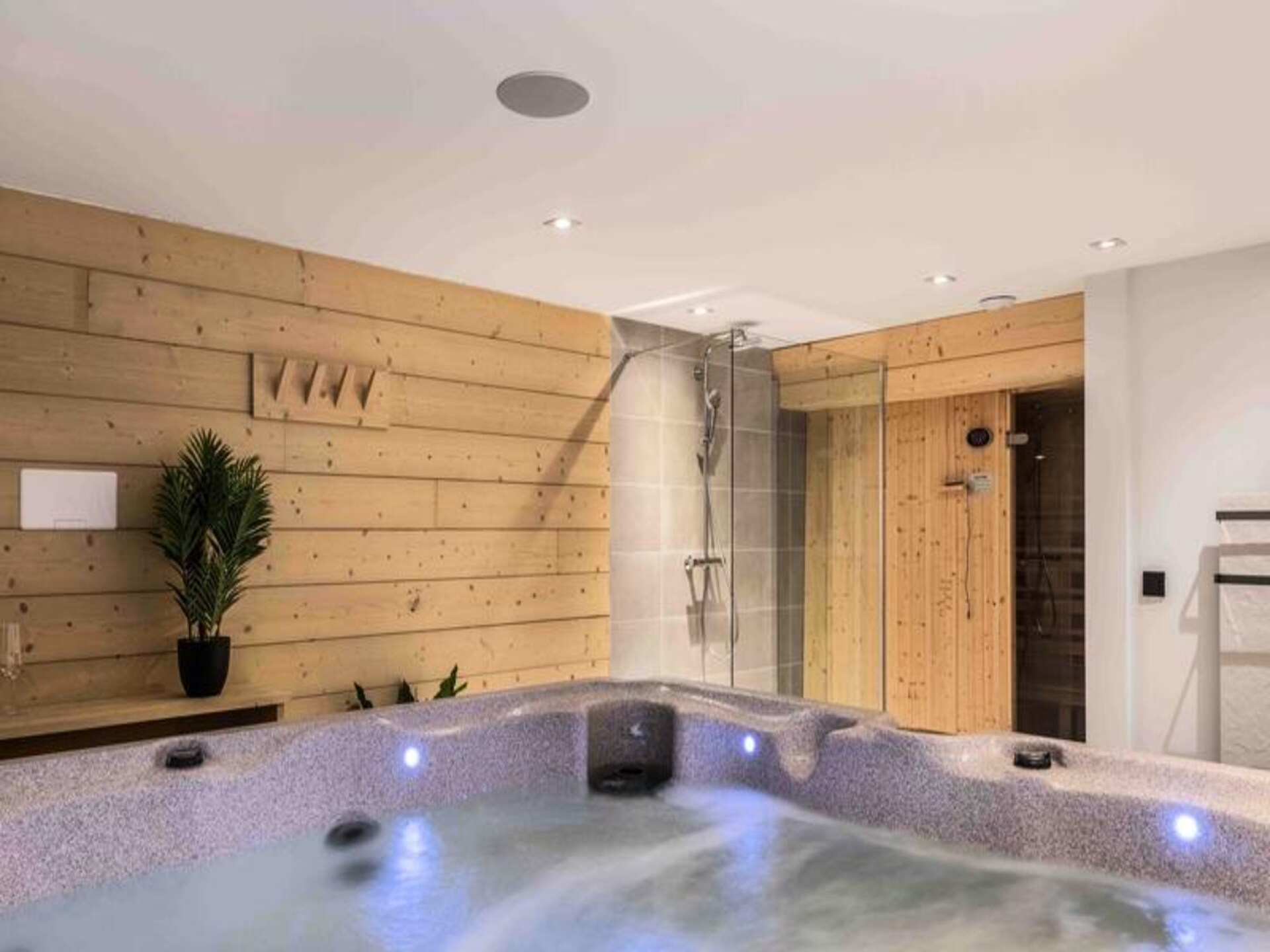 Luxe appartement in Méribel met sauna, jacuzzi en uitzicht op de bergen - foto 6