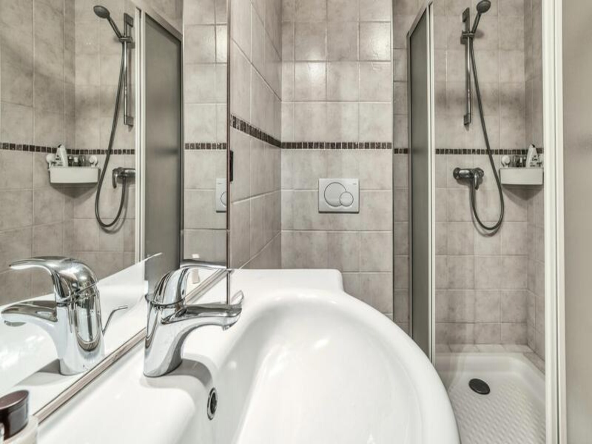 Ruim 8-persoons appartement met tuin en uitzicht op de Mont Blanc - foto 10