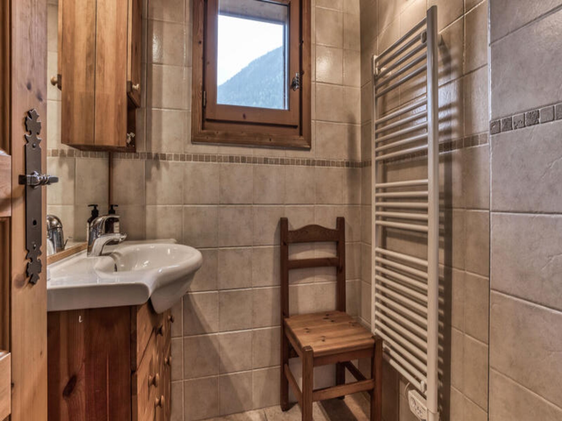 Ruim 8-persoons appartement met tuin en uitzicht op de Mont Blanc - foto 14