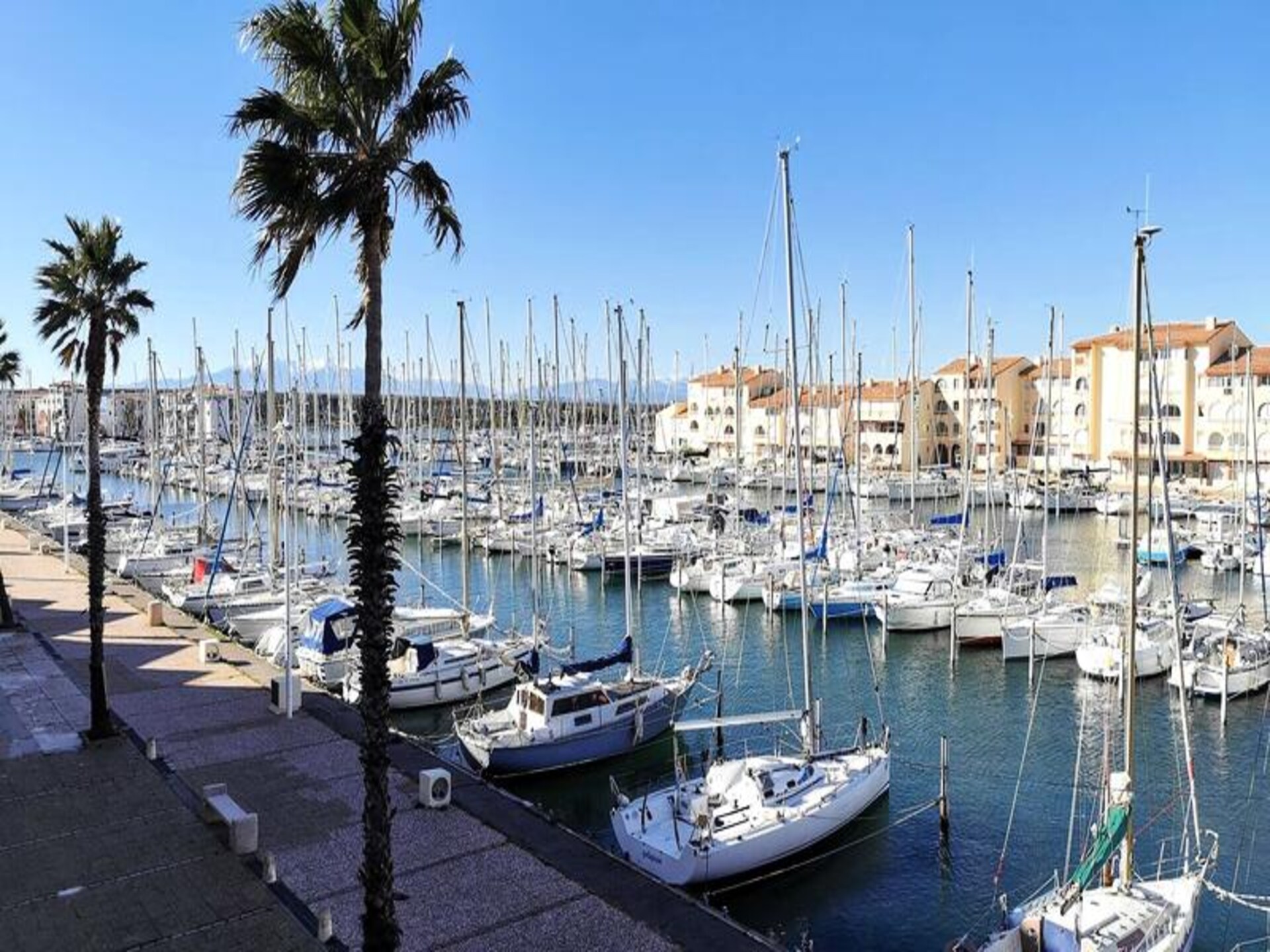 Appartement met uitzicht op jachthaven in Leucate, 600m van strand - foto 2
