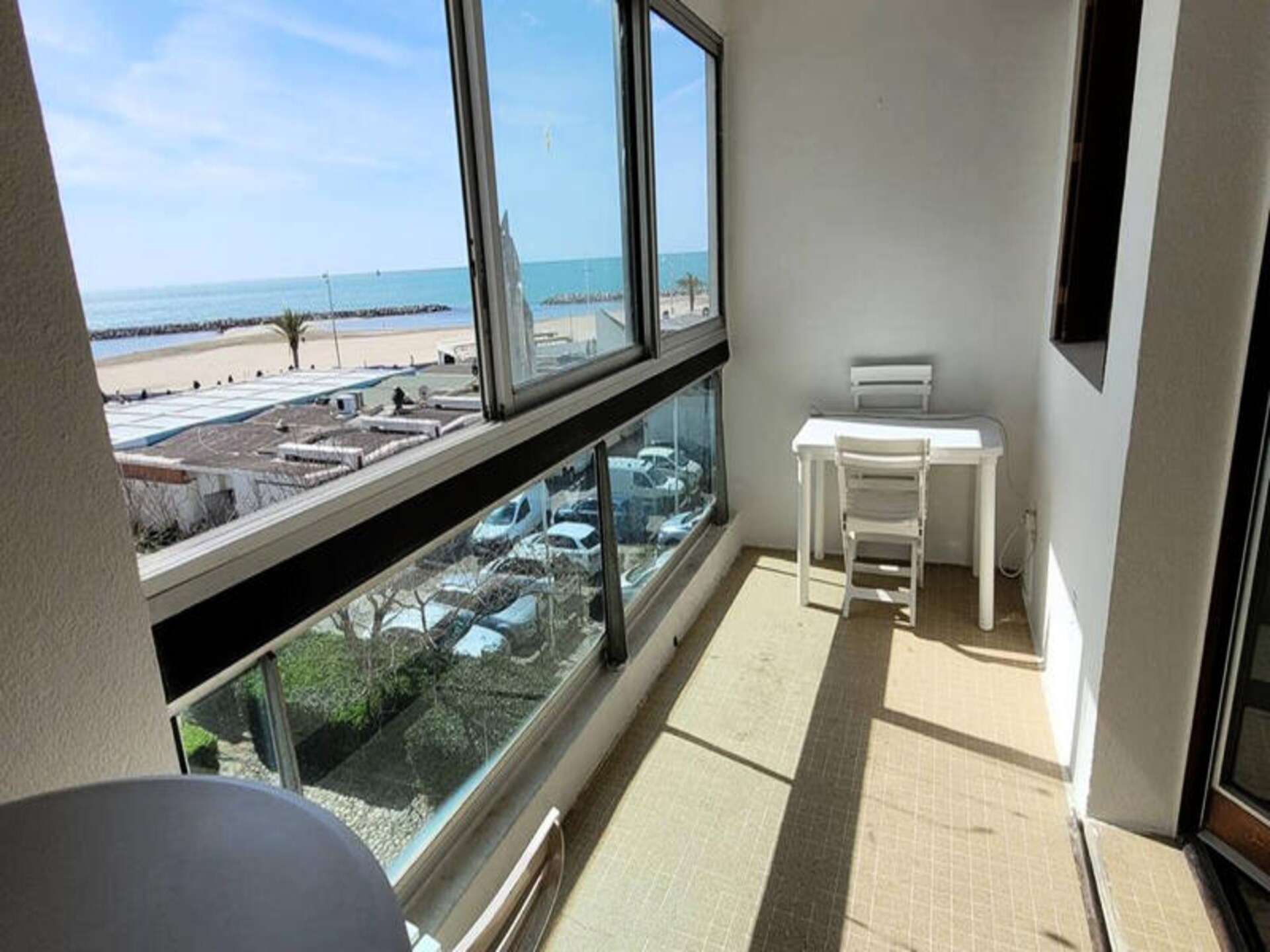 Zonovergoten appartement met panoramisch zeezicht op 100m van het strand - foto 1