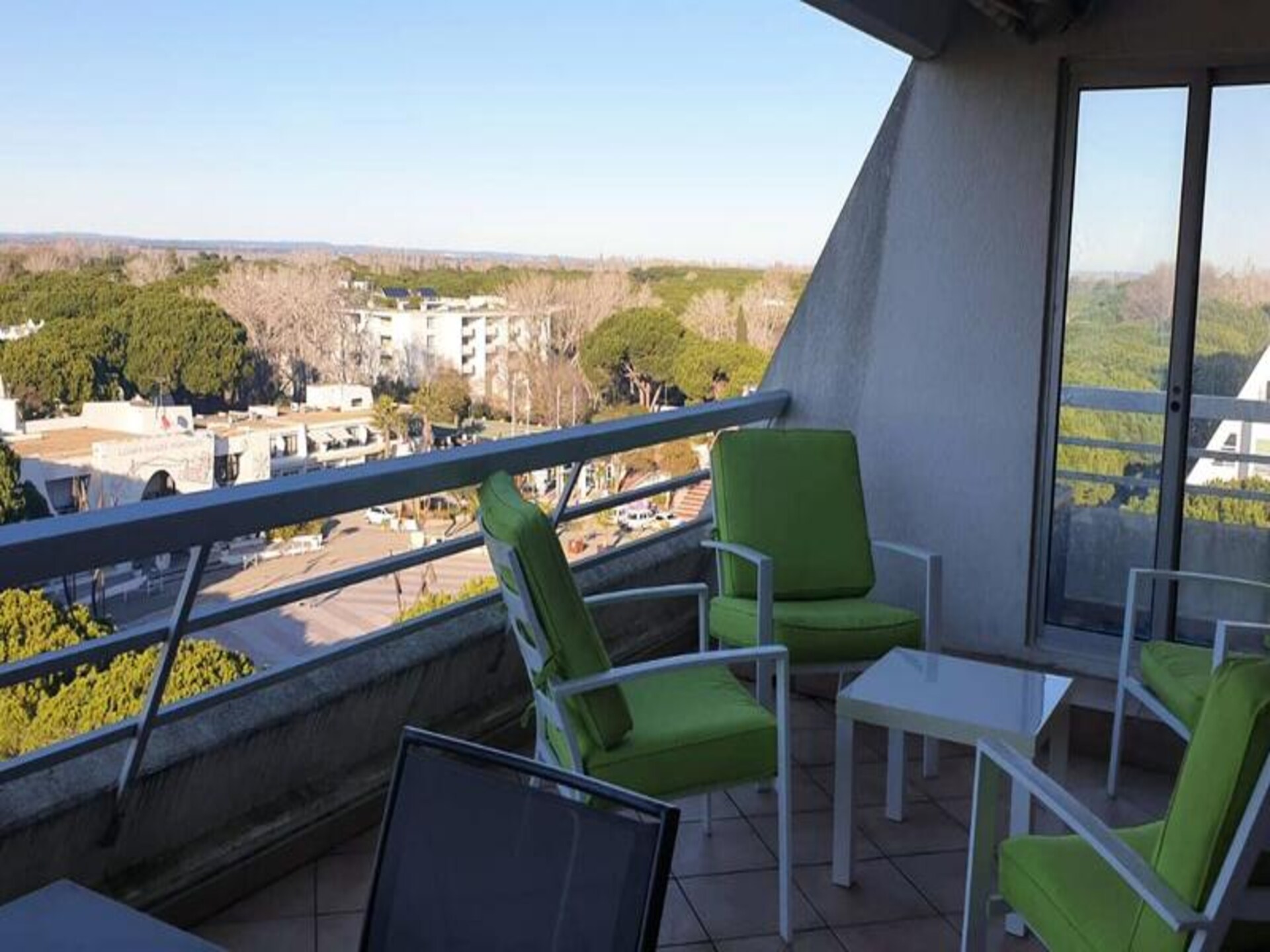 Zonnig appartement op 7e etage met panoramisch uitzicht en zwembad in La Grande-Motte - foto 1