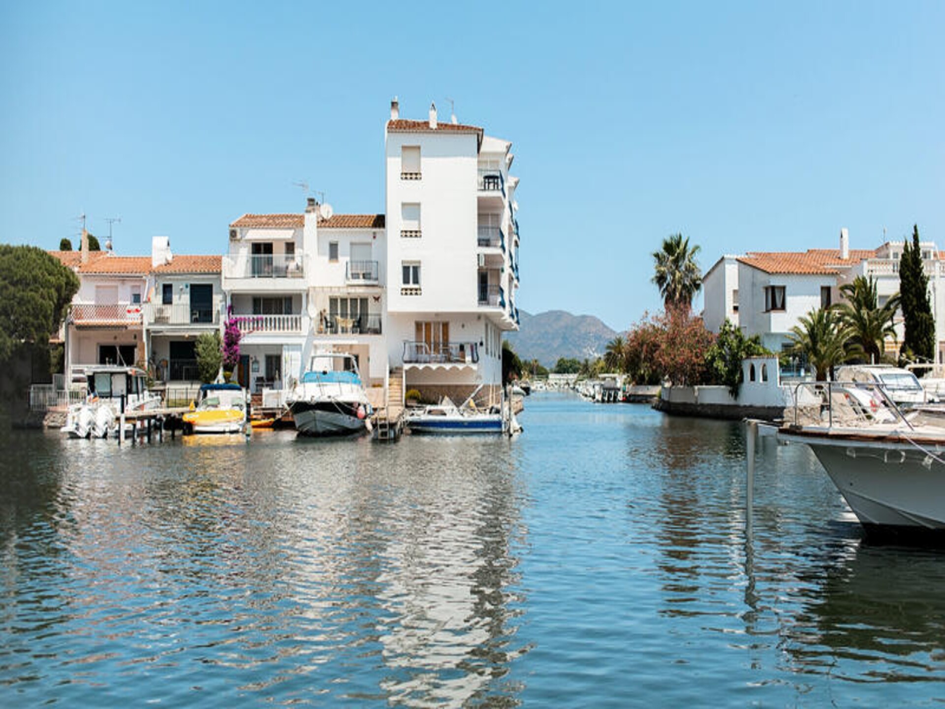 Kompakt studio-appartement aan de grachten van Empuriabrava - foto 2