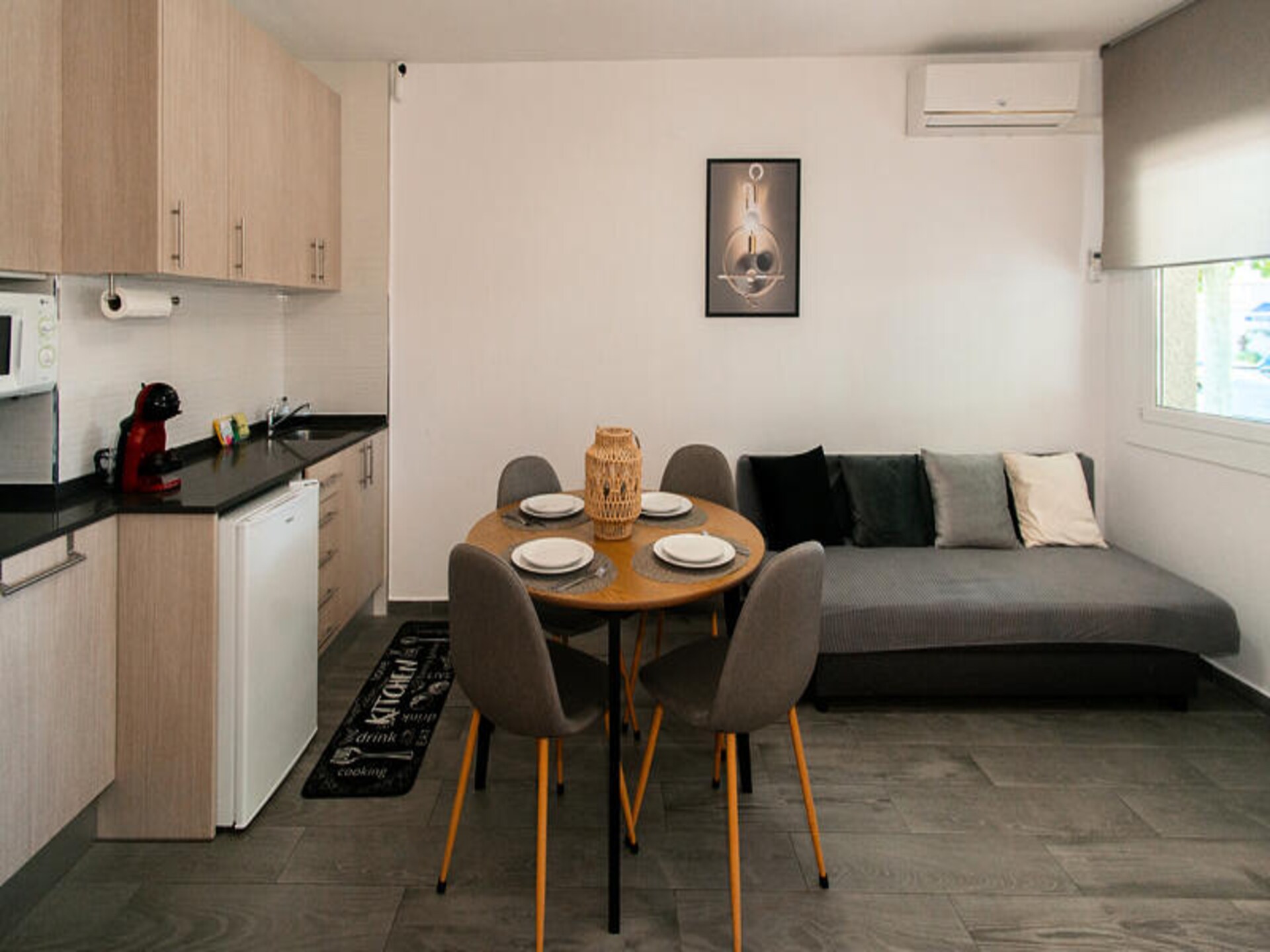 Kompakt studio-appartement aan de grachten van Empuriabrava - foto 14