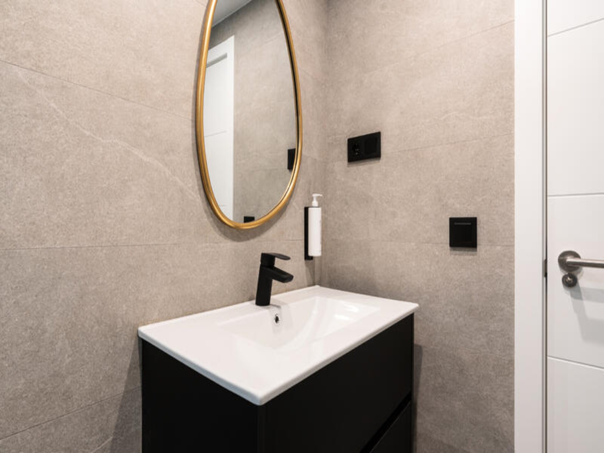 Modern appartement in hartje Málaga, vlakbij strand en bezienswaardigheden - foto 33