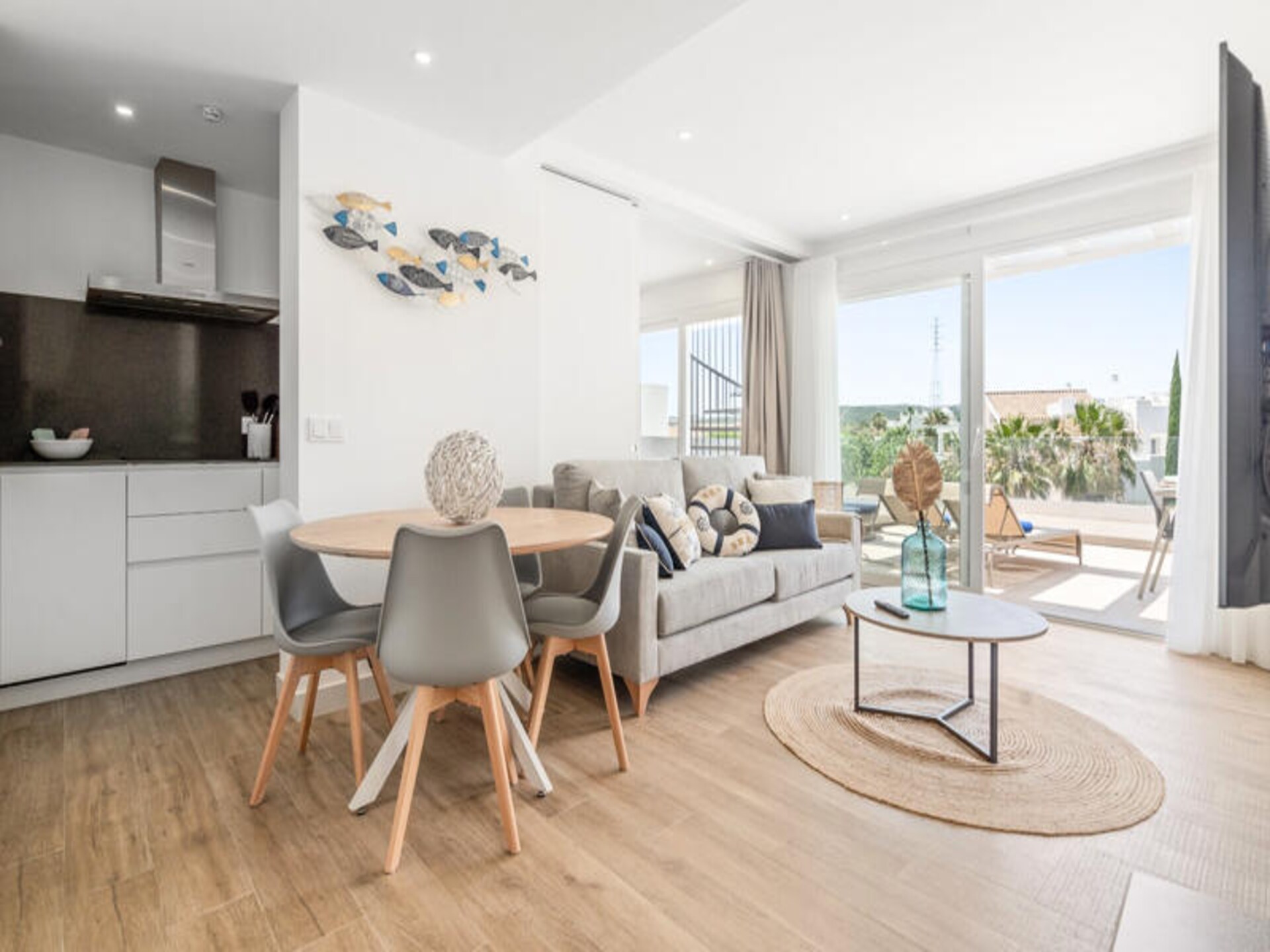Modern appartement aan kristalheldere lagune bij Casares, vlakbij Estepona - foto 10
