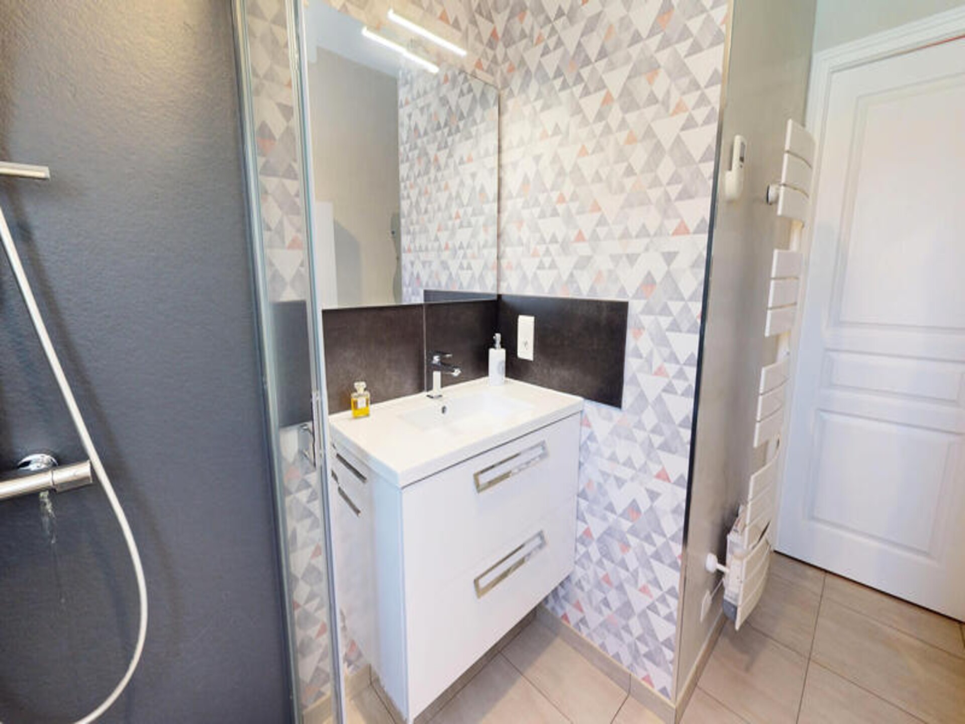 Lichte villa met privézwembad bij de stranden van Saint-Gilles-Croix-de-Vie - foto 23