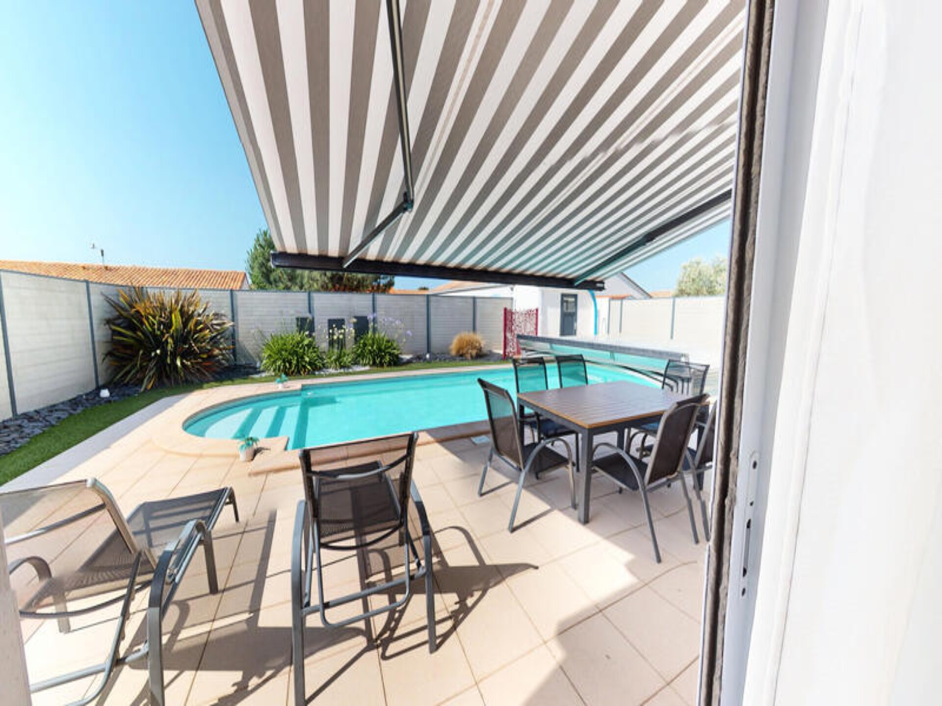 Lichte villa met privézwembad bij de stranden van Saint-Gilles-Croix-de-Vie - foto 24