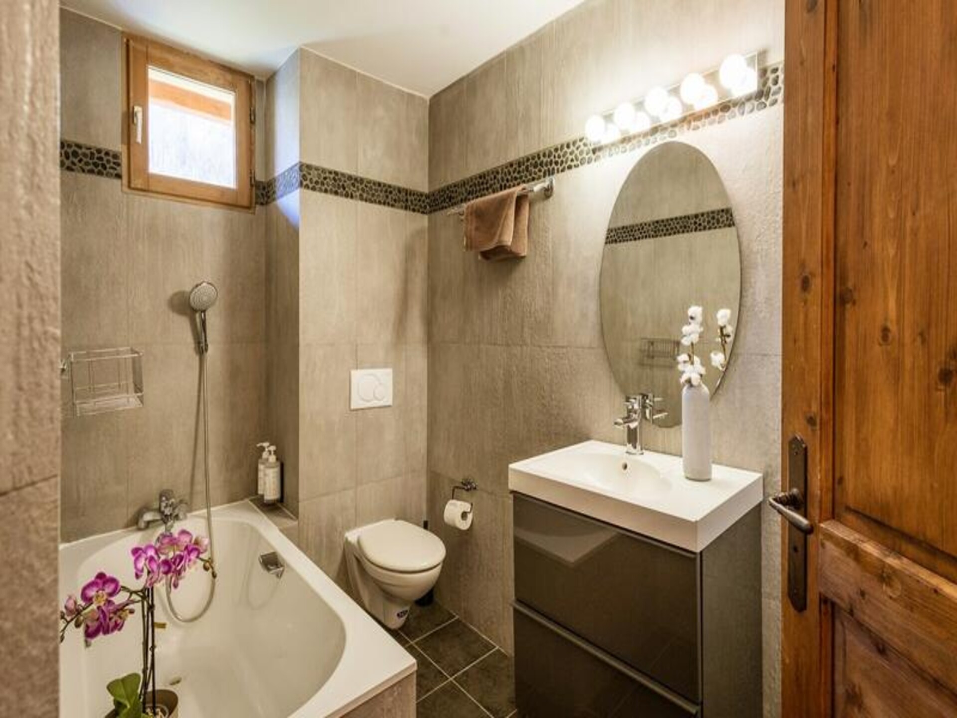 Ruim chalet voor 12 personen in Valloire met sauna, jacuzzi en tuin - foto 20
