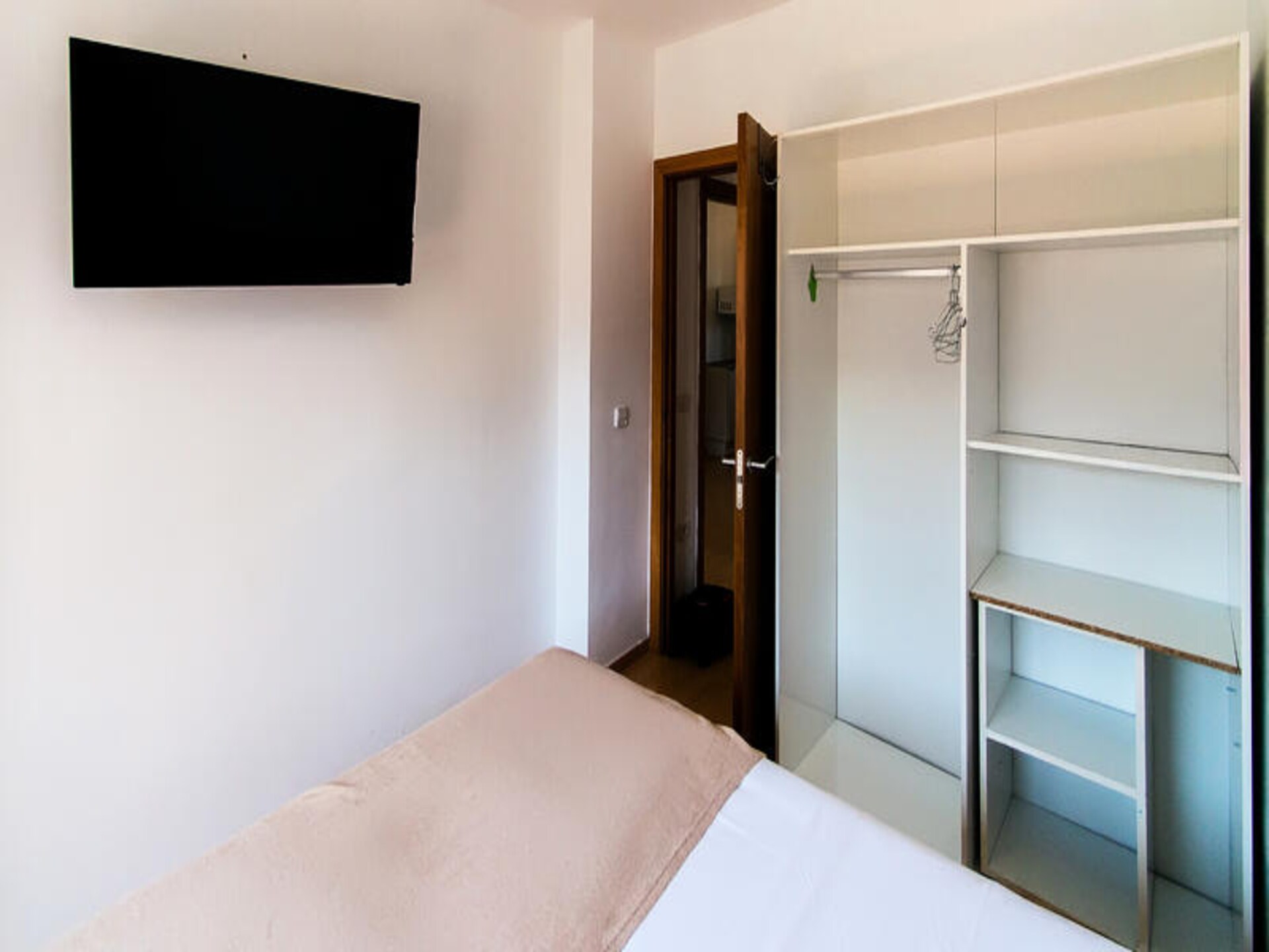 Licht appartement in Roses, 2 slaapkamers, vlakbij het strand - foto 9