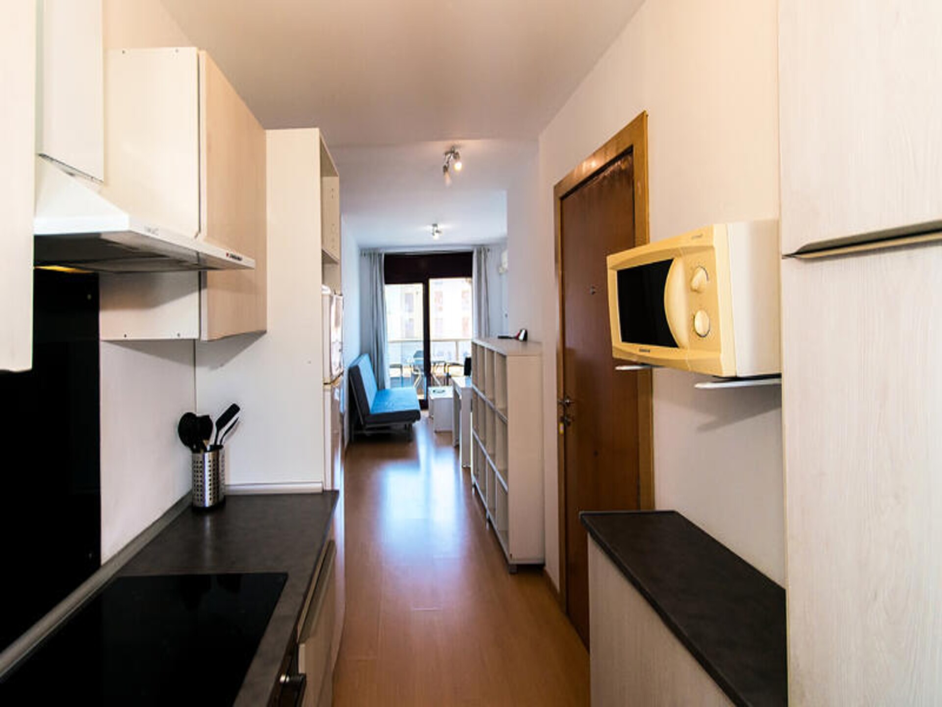 Licht appartement in Roses, 2 slaapkamers, vlakbij het strand - foto 16