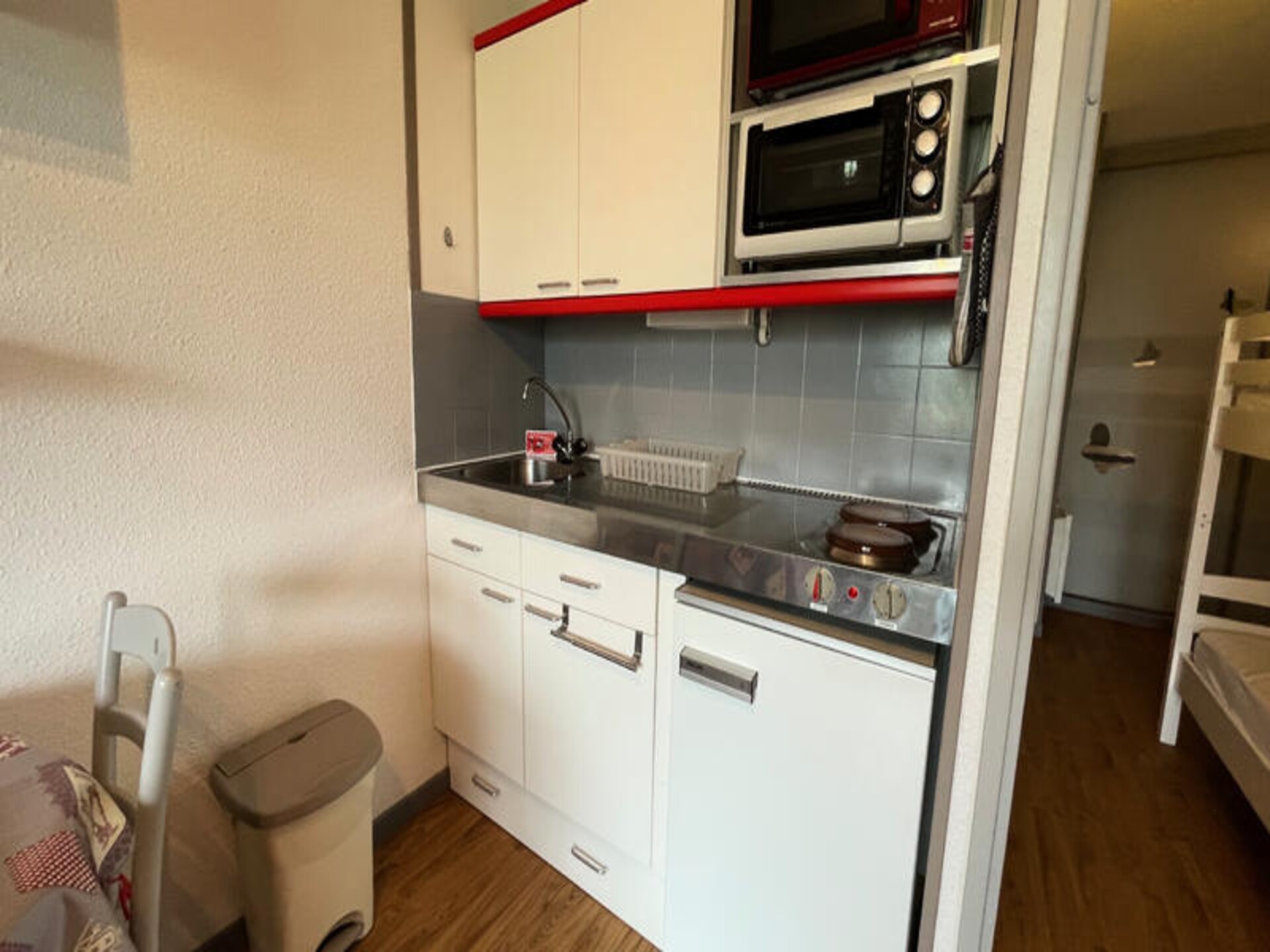Gezellige studio op de piste in Lioran met balkon en bergzicht - foto 7