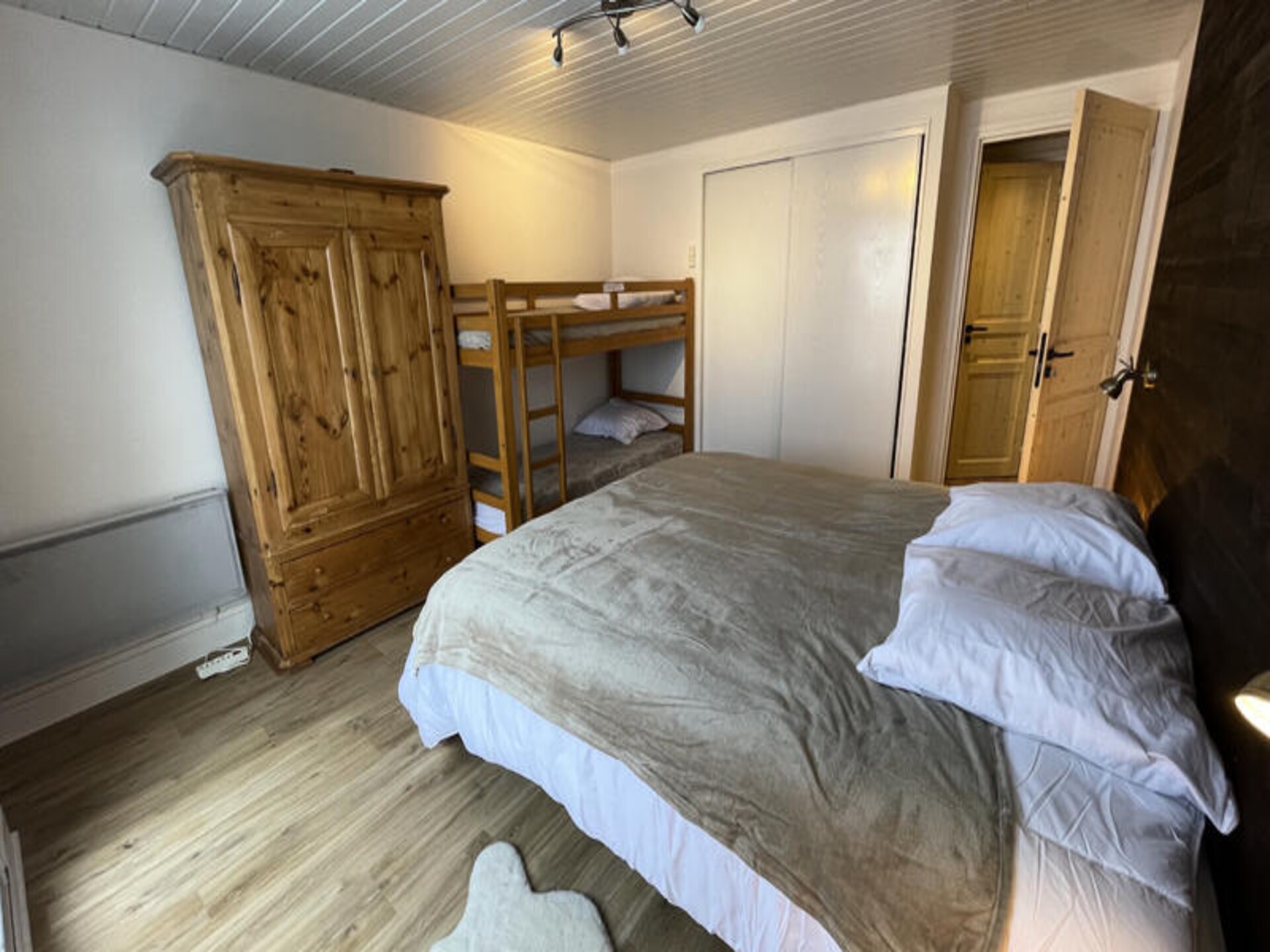 Ruim appartement op 100m van pistes Le Lioran met zuidterras en bergzicht - foto 27