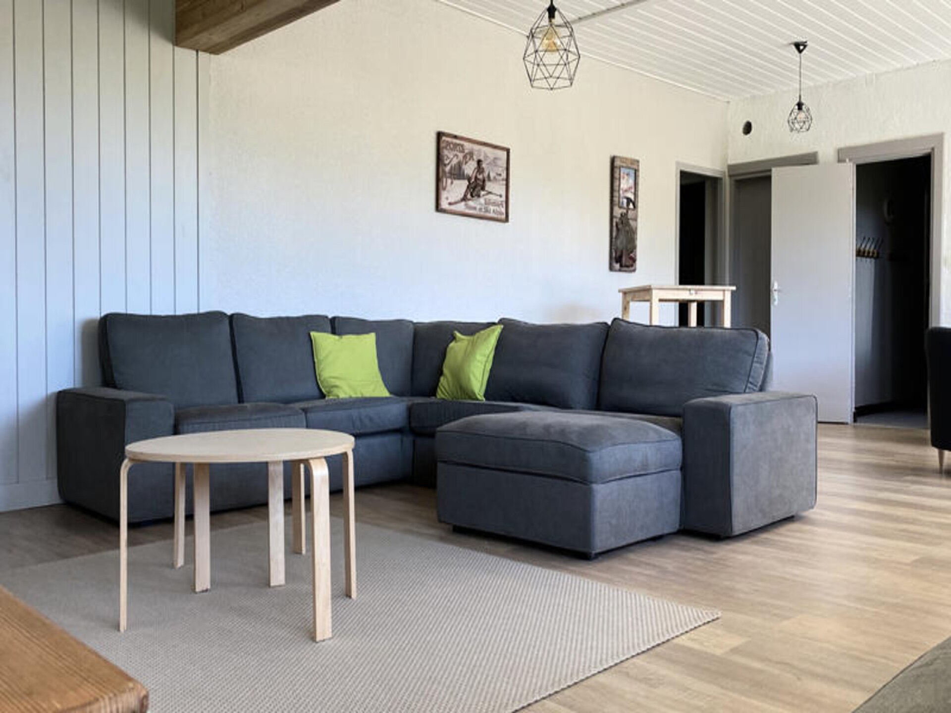 Ruime groepsaccommodatie in Albepierre-Bredons met uitzicht op Plomb du Cantal - foto 12