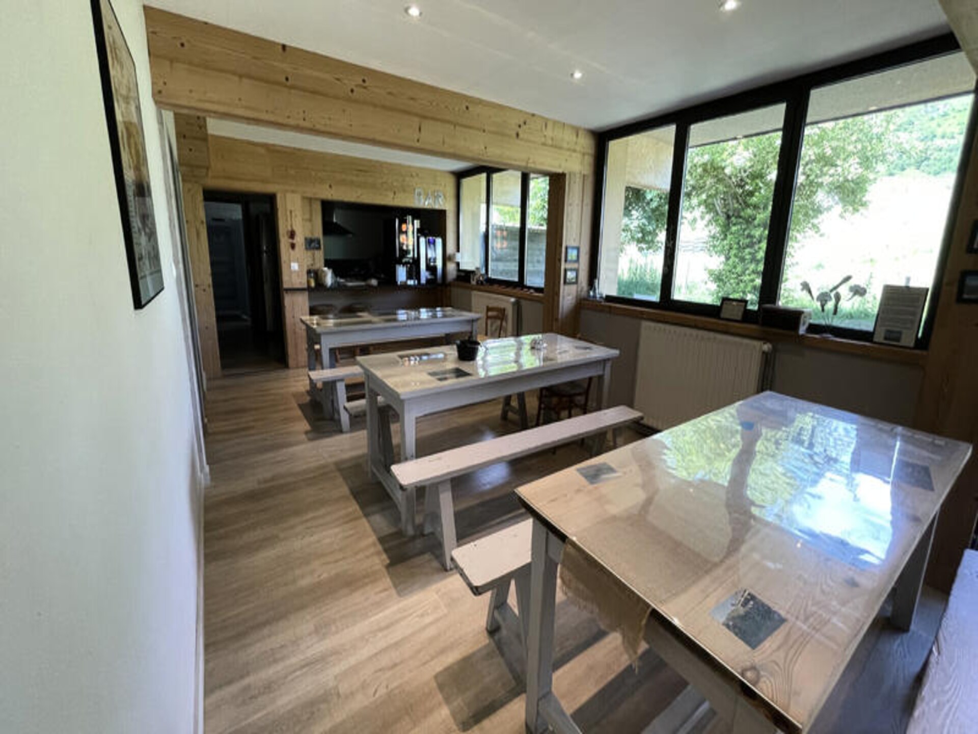 Ruime groepsaccommodatie in Albepierre-Bredons met uitzicht op Plomb du Cantal - foto 18