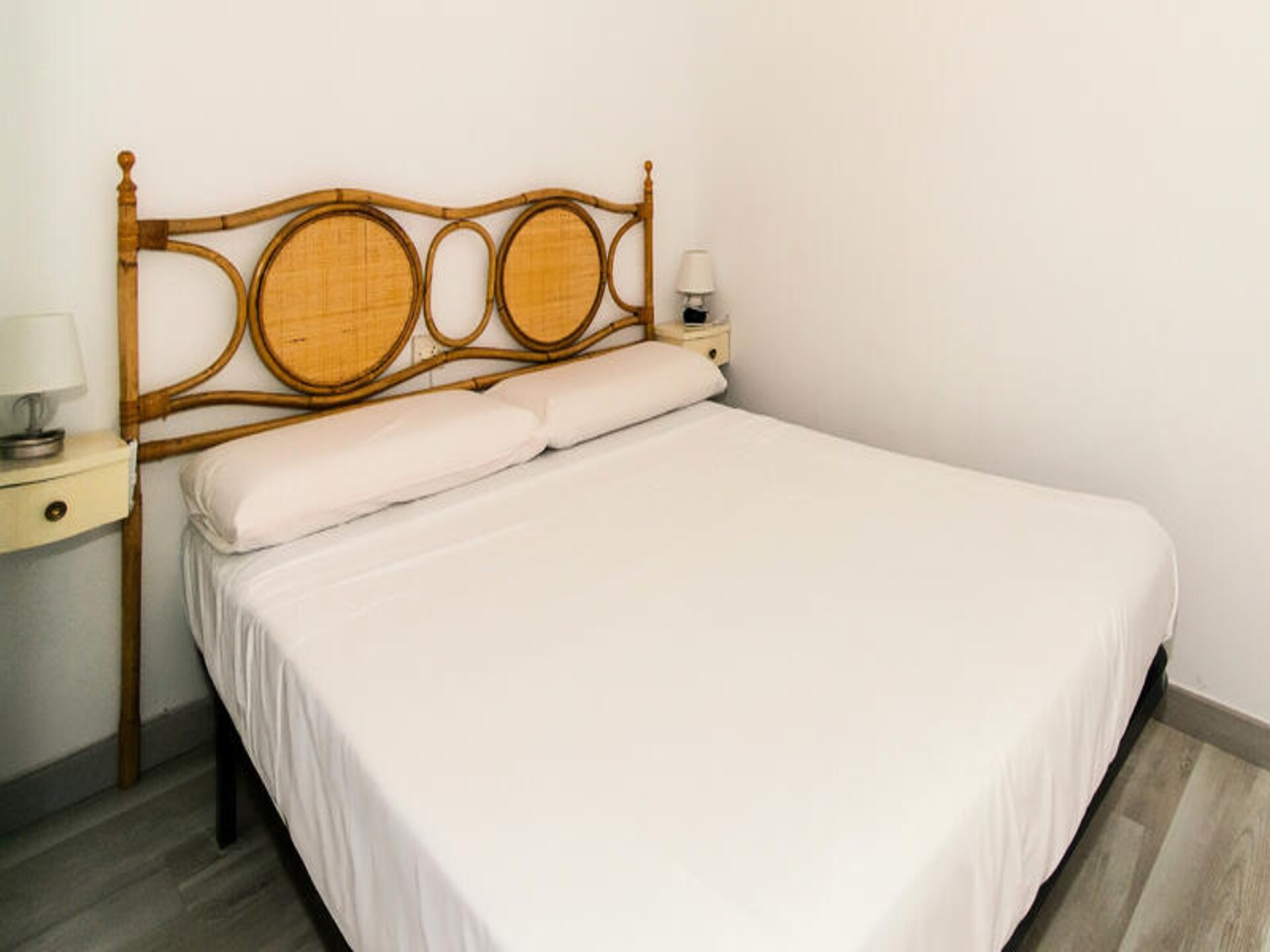 Zonnige studio op 100m van strand Empuriabrava, airco & zeezicht - foto 2